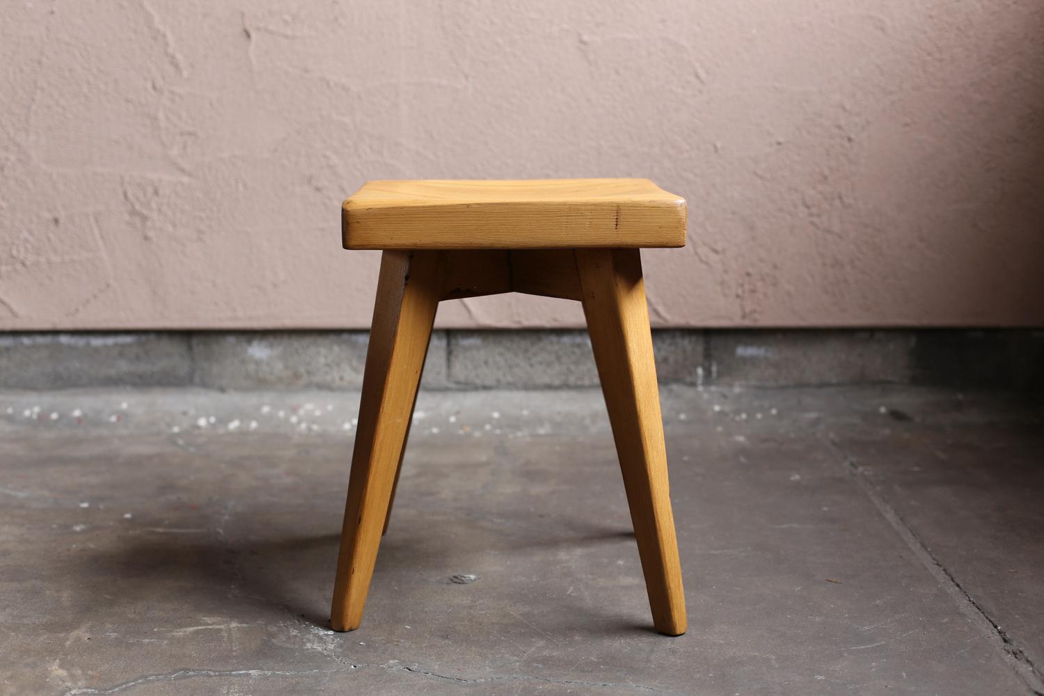 French Pair of solid pine stools by Christian Durupt, Meribel 1960 For Sale