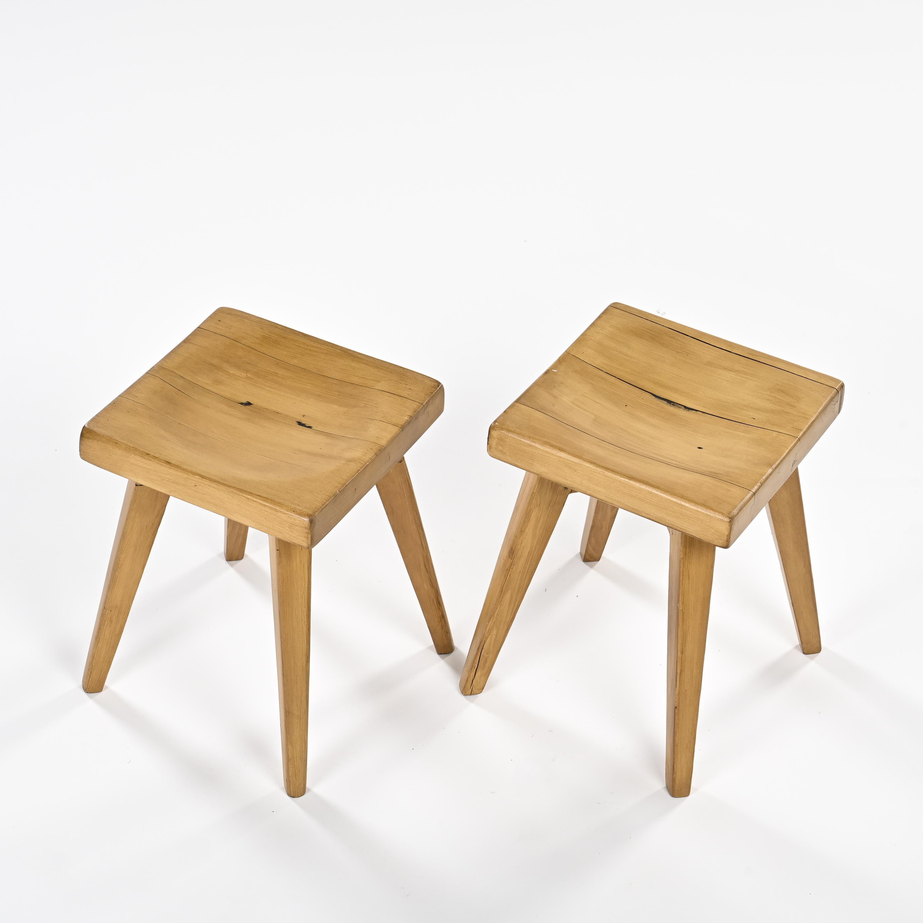 French Pair of solid pine stools by Christian Durupt, Meribel 1960 For Sale