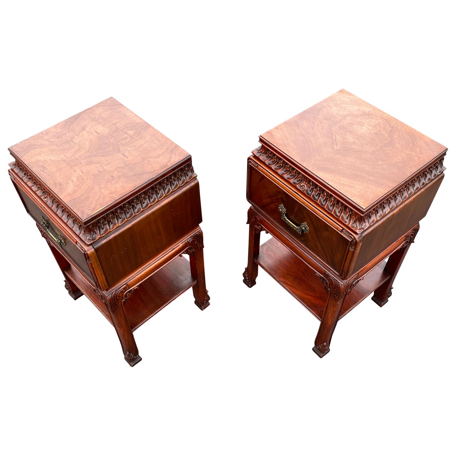 Pair Of Chinese Chippendale Nightstands Tables Or Cabinets In Good Condition In Haddonfield, NJ