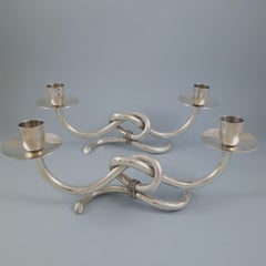 Paire de chandeliers doubles en argent massif