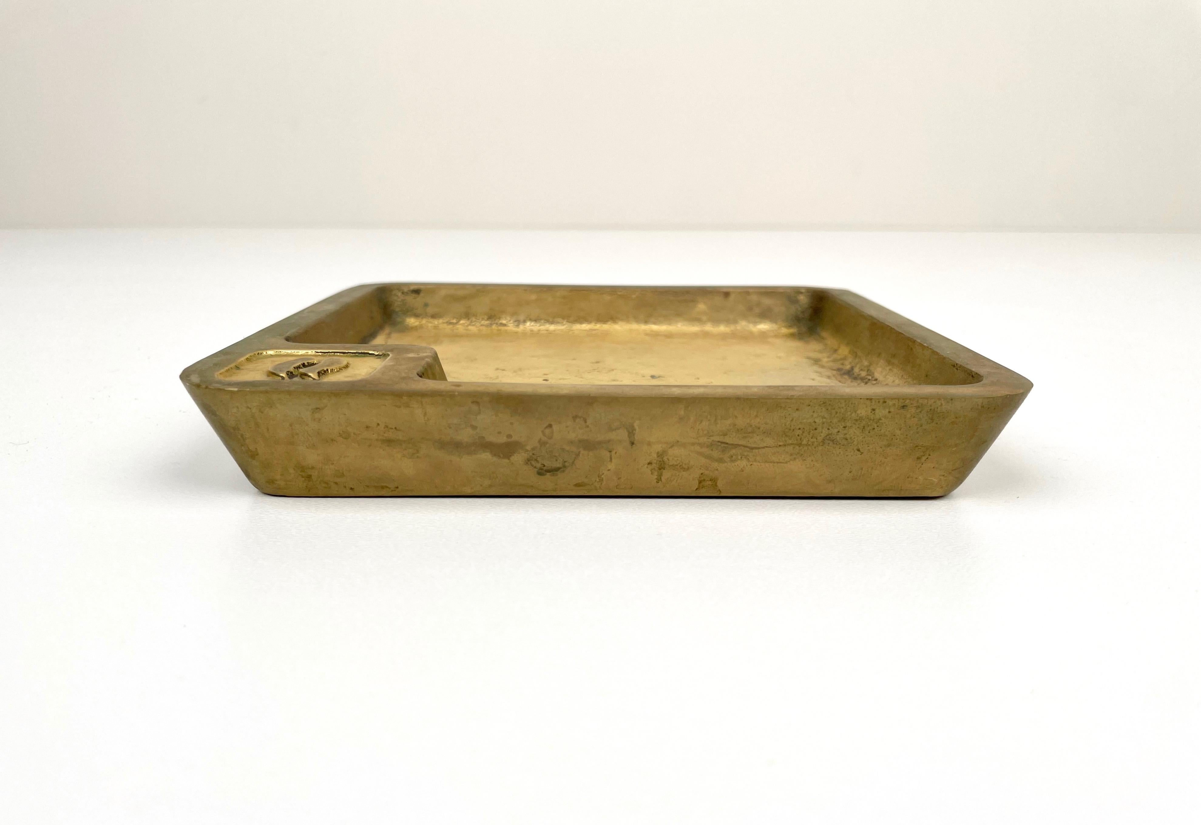 Pair of Solid Squared Ashtray Brass, Italy 1960s For Sale 7
