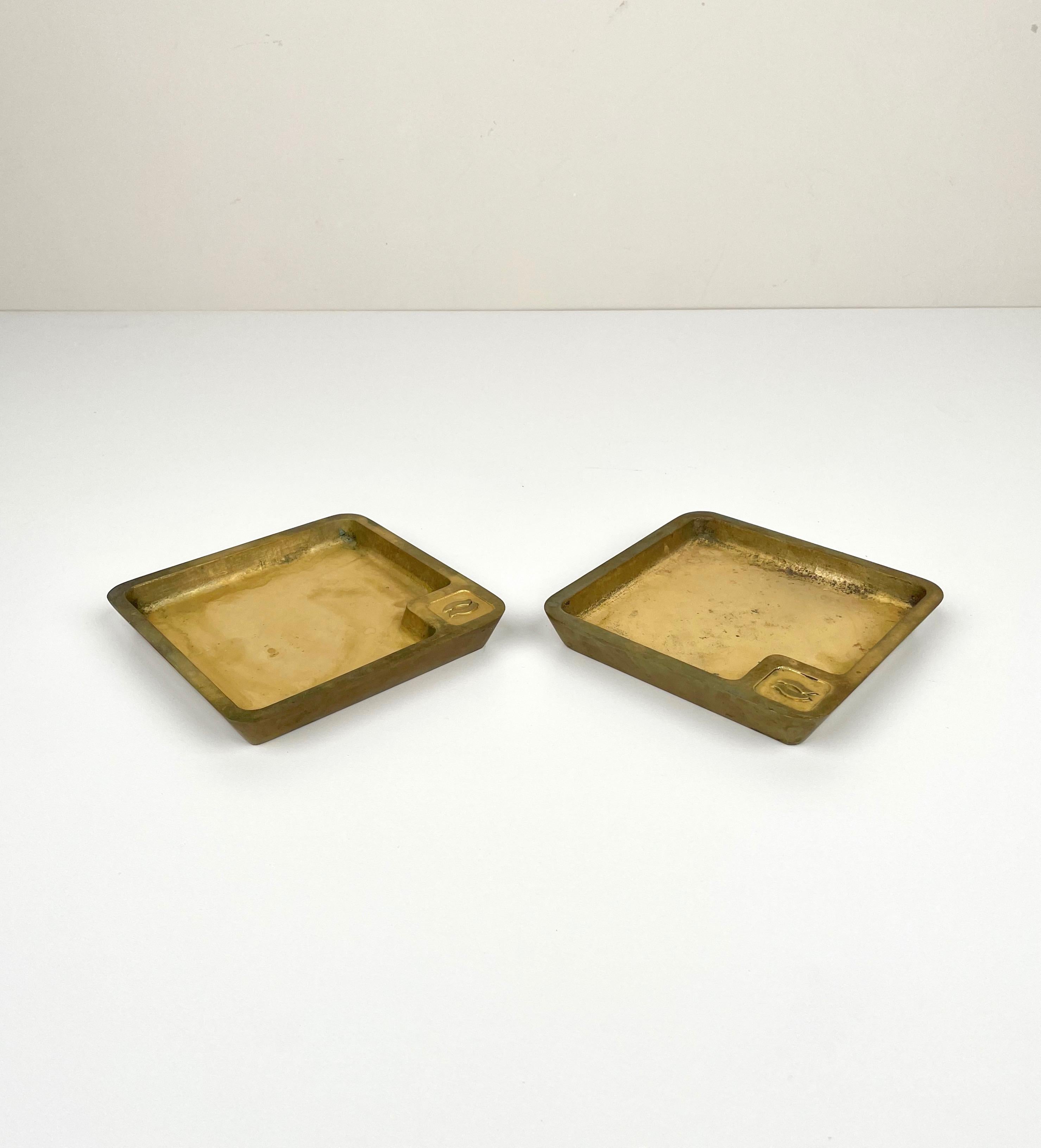 Mid-20th Century Pair of Solid Squared Ashtray Brass, Italy 1960s For Sale