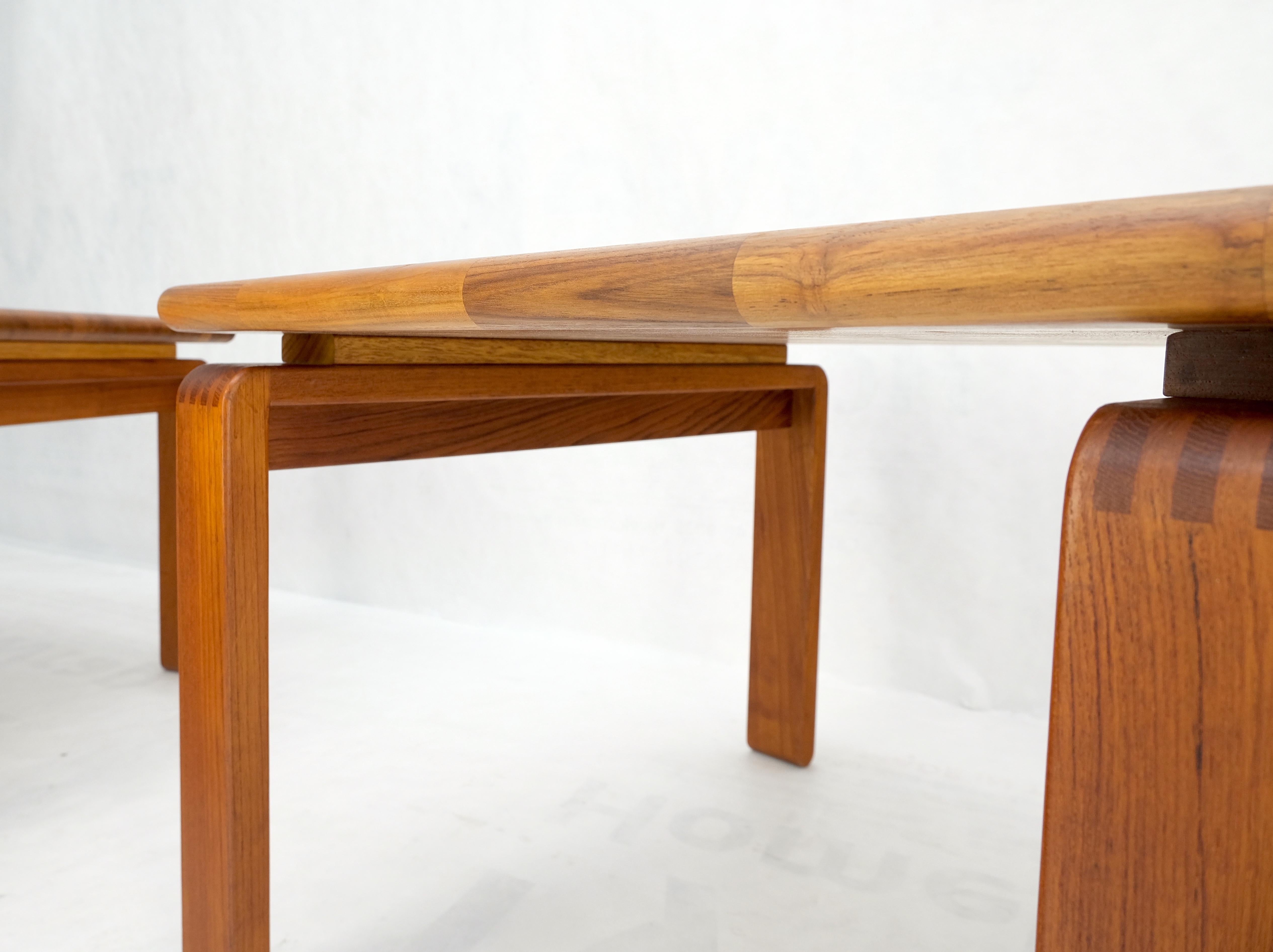 Pair of Solid Teak Danish Mid-Century Modern Square Side End Coffee Tables Mint For Sale 7