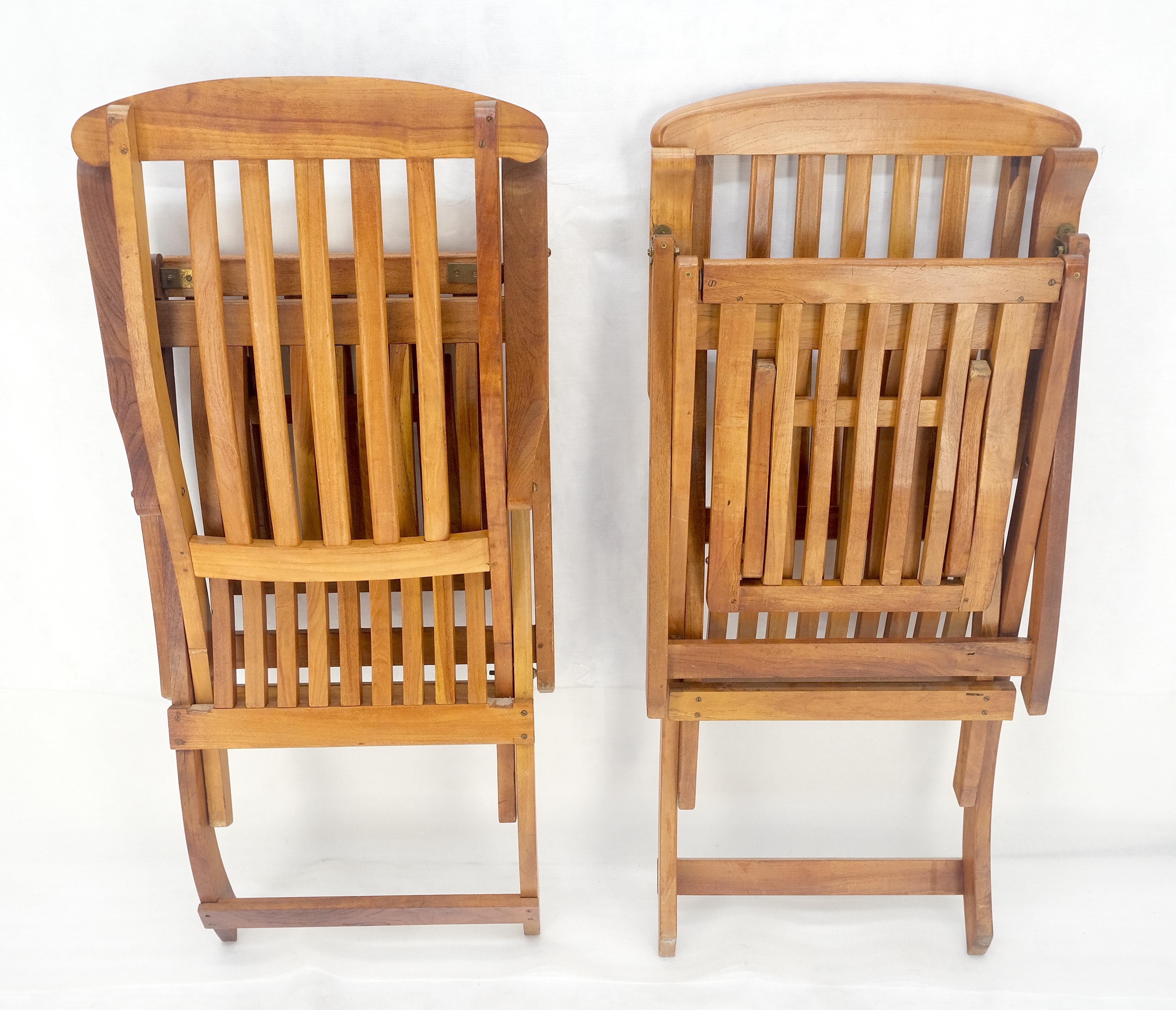 Paar solide Teak Outdoor Folding Chaise Lounge Chairs MINT! (Moderne der Mitte des Jahrhunderts) im Angebot