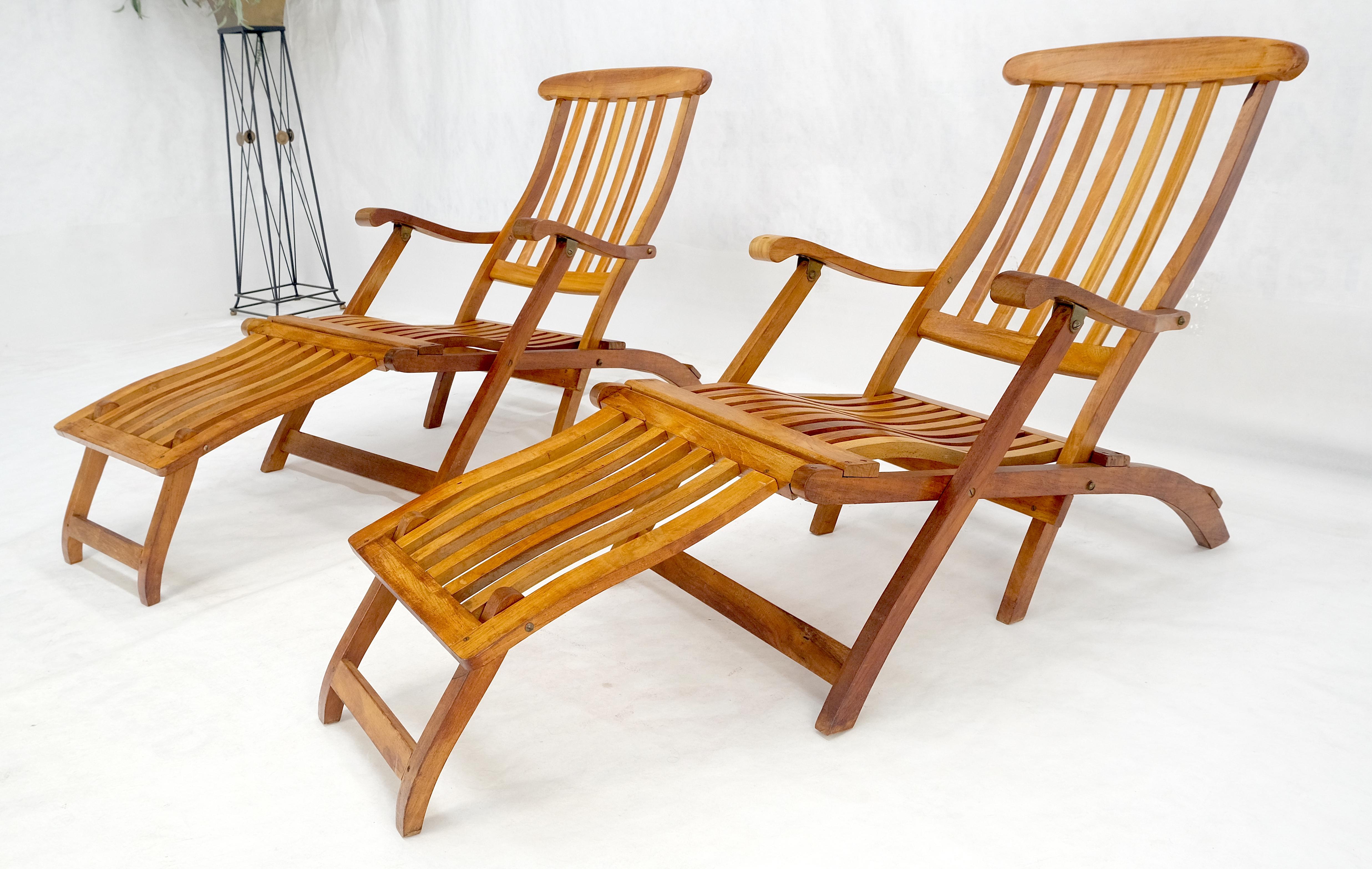 Paar solide Teak Outdoor Folding Chaise Lounge Chairs MINT! (20. Jahrhundert) im Angebot