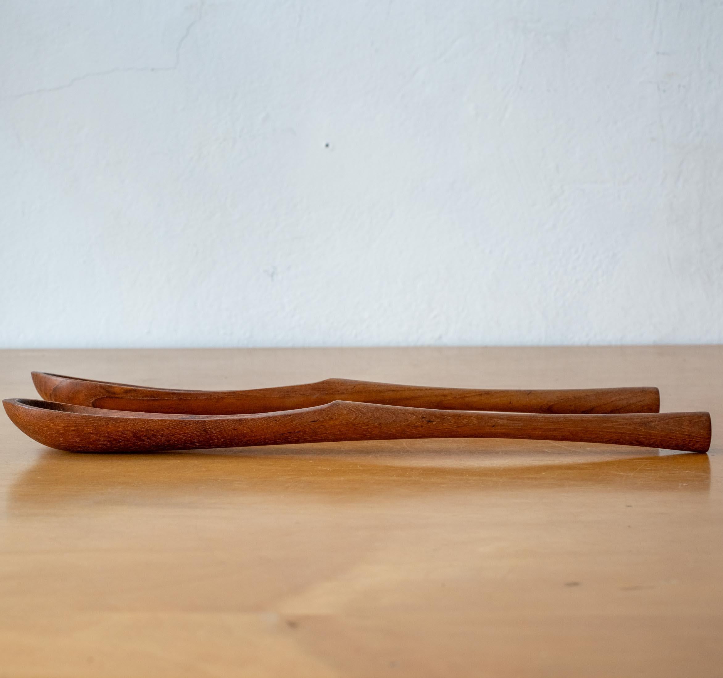 Pair of Solid Teak Salad Server Tongs by Jens Quistgaard for Dansk For Sale 1