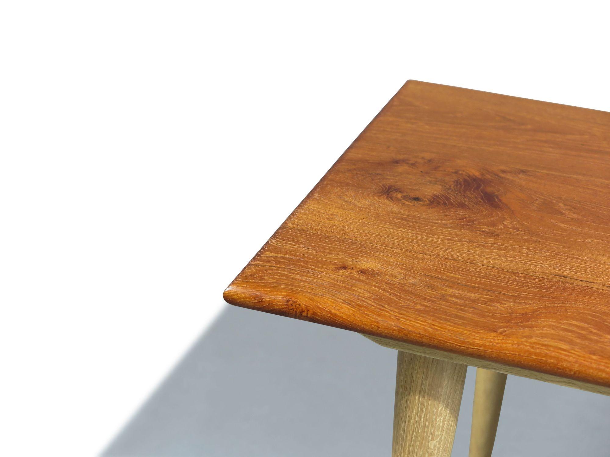 20th Century Pair of Solid Teak Side Tables For Sale