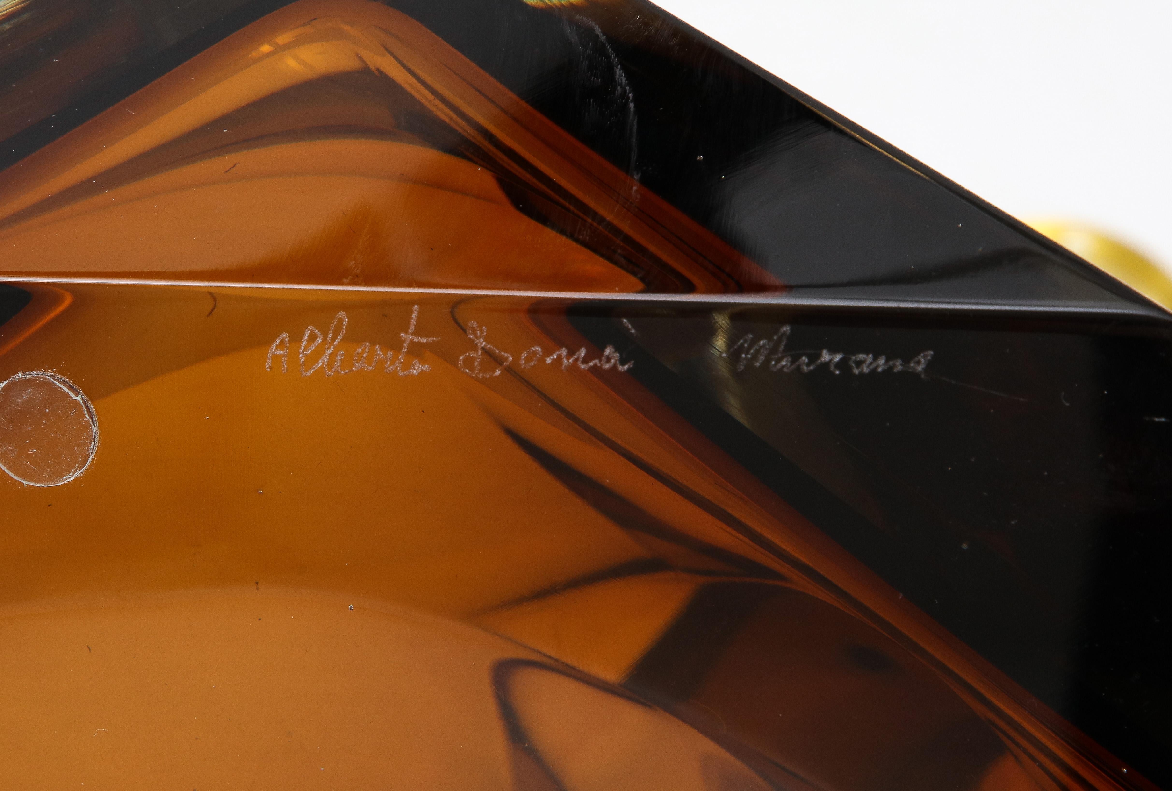 italien Paire de lampes en verre de Murano massif ou ambre et laiton, signées, Italie, 2022 en vente