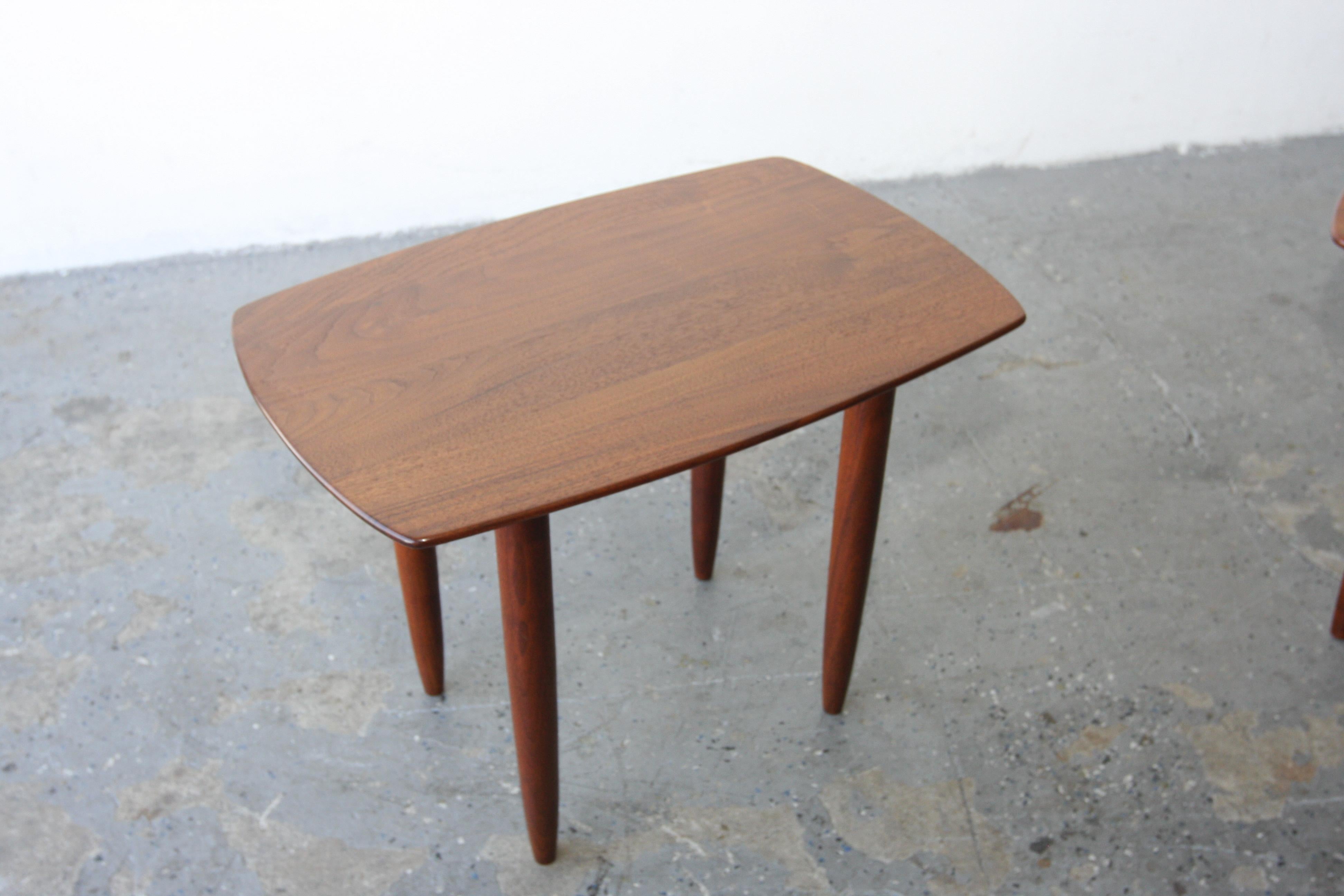 American Pair of Solid Walnut Danish modern Ace side tables in the style of Peter Hivdit For Sale