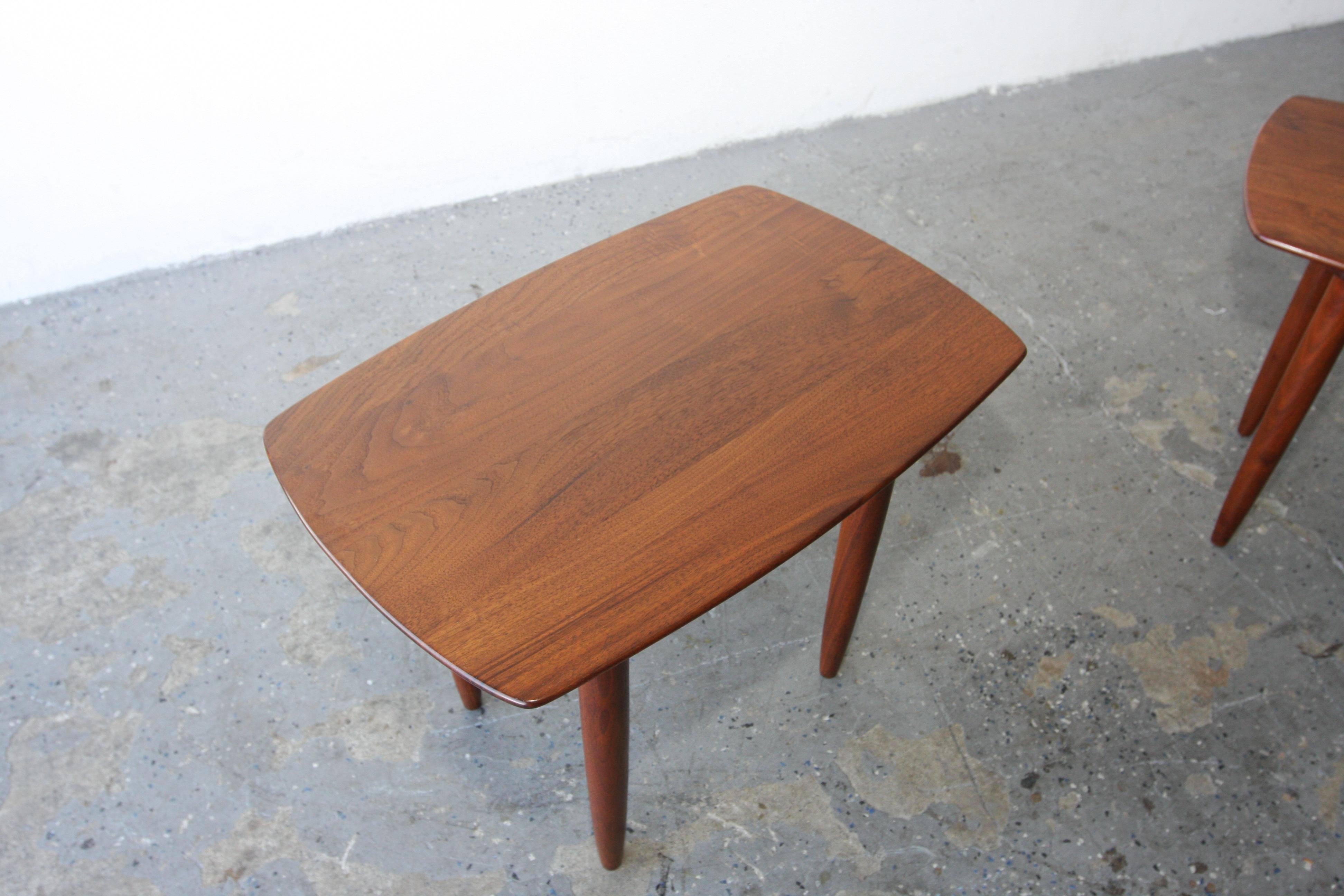 Mid-20th Century Pair of Solid Walnut Danish modern Ace side tables in the style of Peter Hivdit For Sale
