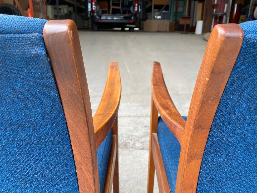 American Pair of Solid Walnut Modernist Lounge Chairs by Gunlocke Chair Co. For Sale
