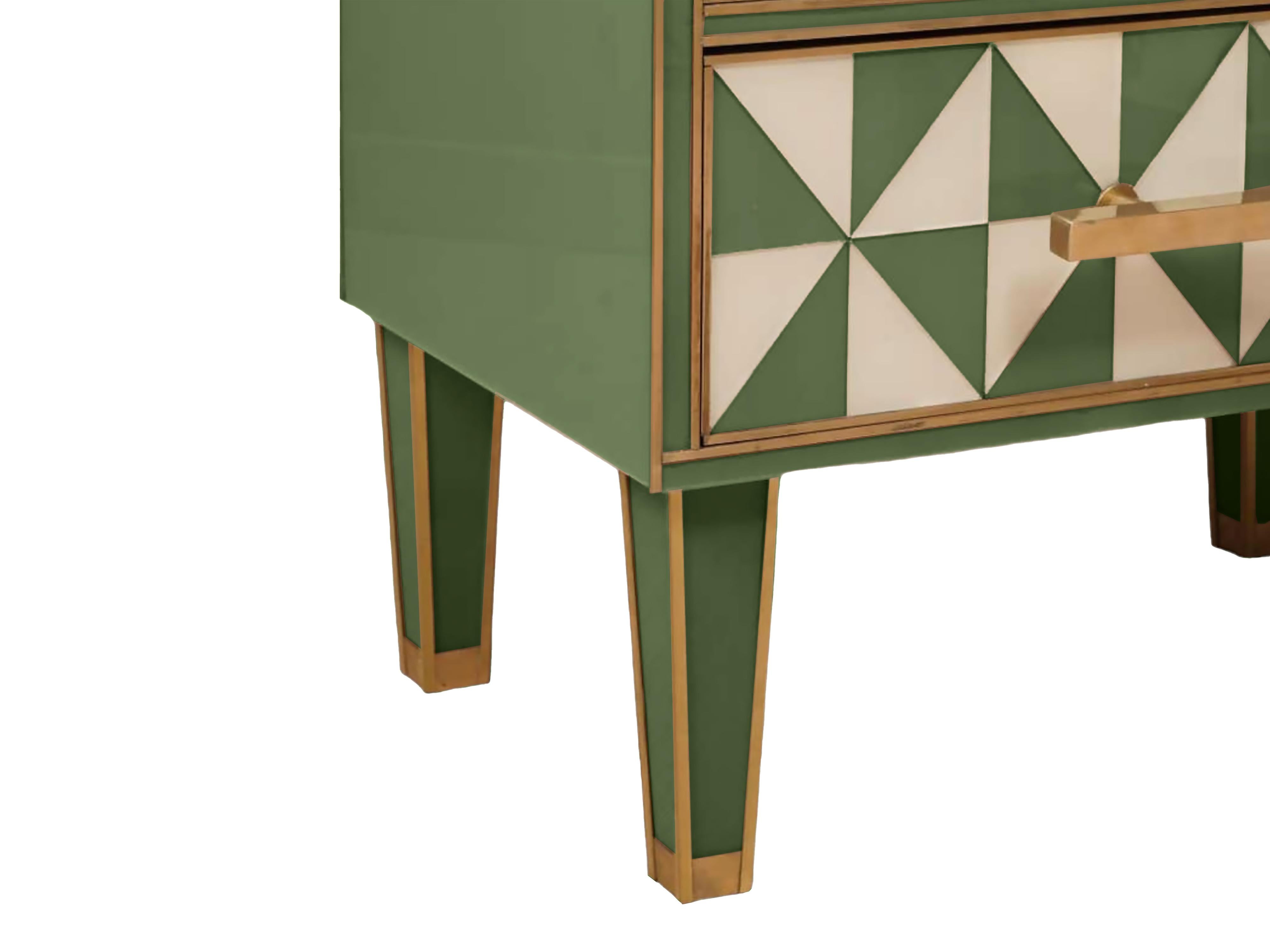 Paar Nachttische aus Massivholz mit grünem 'optischen' Muranoglas, JF Designer (Moderne der Mitte des Jahrhunderts) im Angebot