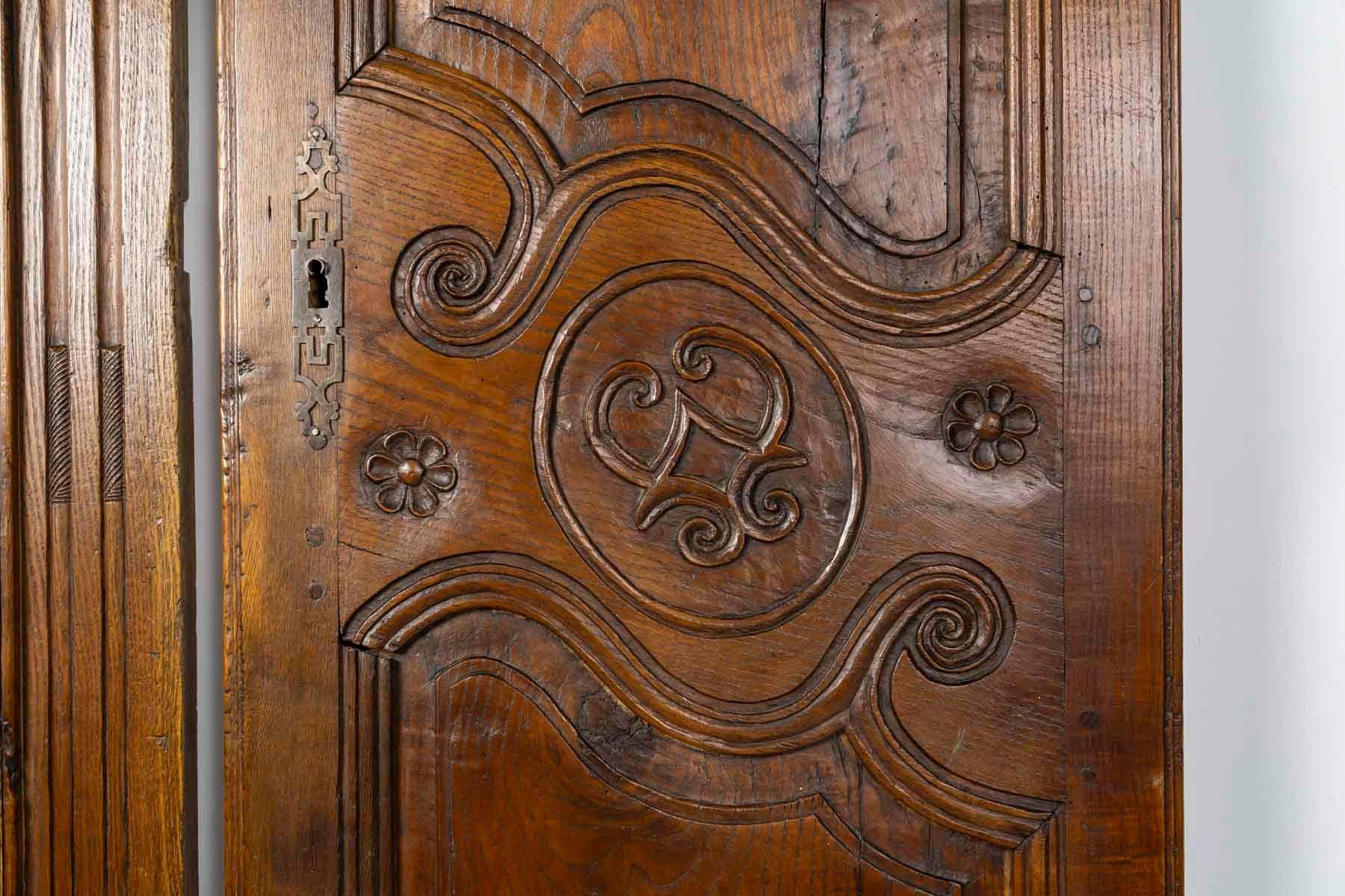 Francese Coppia di ante di armadio in Wood massiccio, XIX secolo, periodo Napoleone III. in vendita