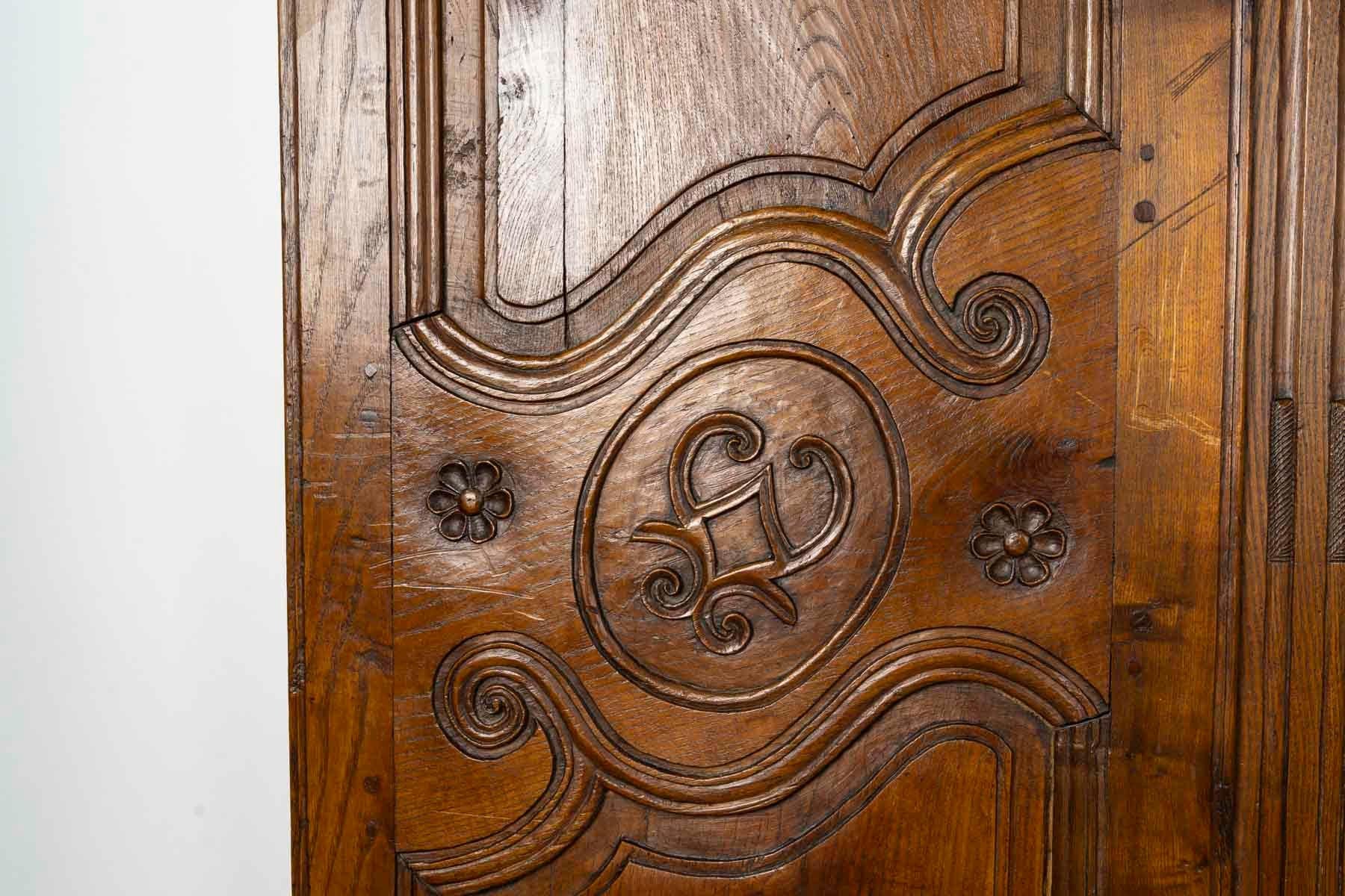 Coppia di ante di armadio in Wood massiccio, XIX secolo, periodo Napoleone III. In condizioni buone in vendita a Saint-Ouen, FR
