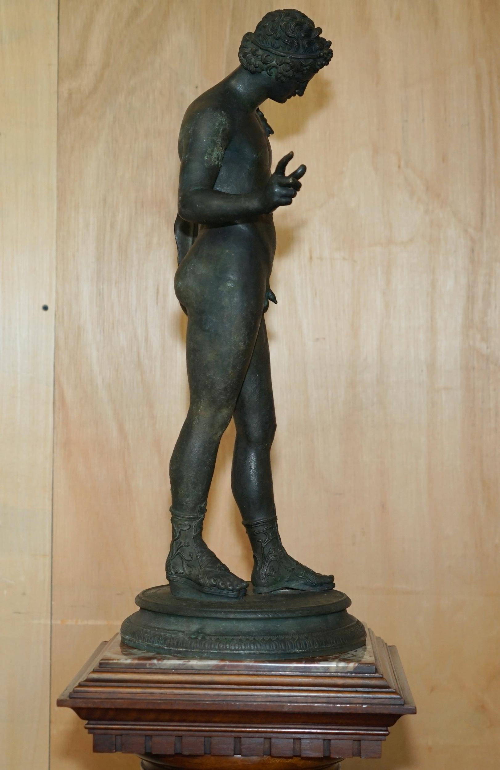 PAIR OF SOMMER FOUNDRY NARCISSUS & VENUS CALLIPYGIAN BRONZE STATUES & PEDESTALSs For Sale 10