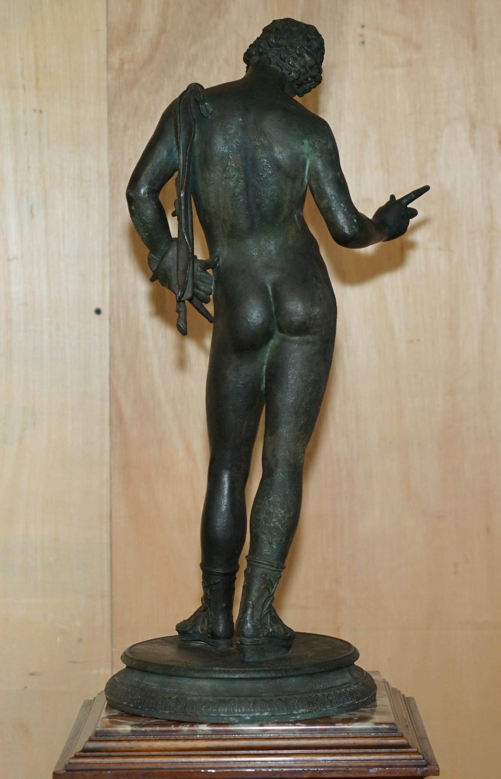 PAIR OF SOMMER FOUNDRY NARCISSUS & VENUS CALLIPYGIAN BRONZE STATUES & PEDESTALSs For Sale 12
