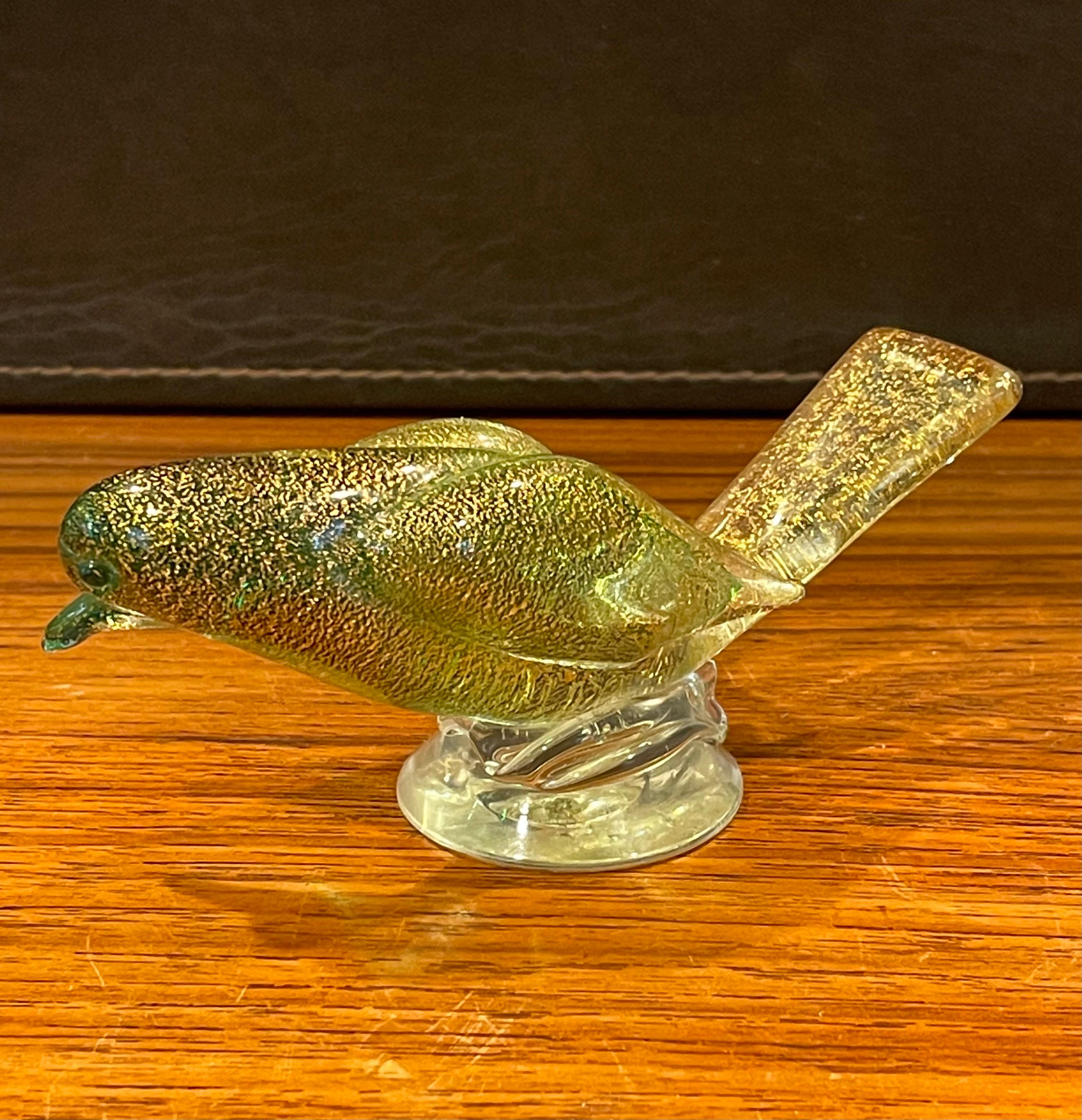 Pair of Sommerso Art Glass Song Birds / Sparrows by Murano Glass Studios 6