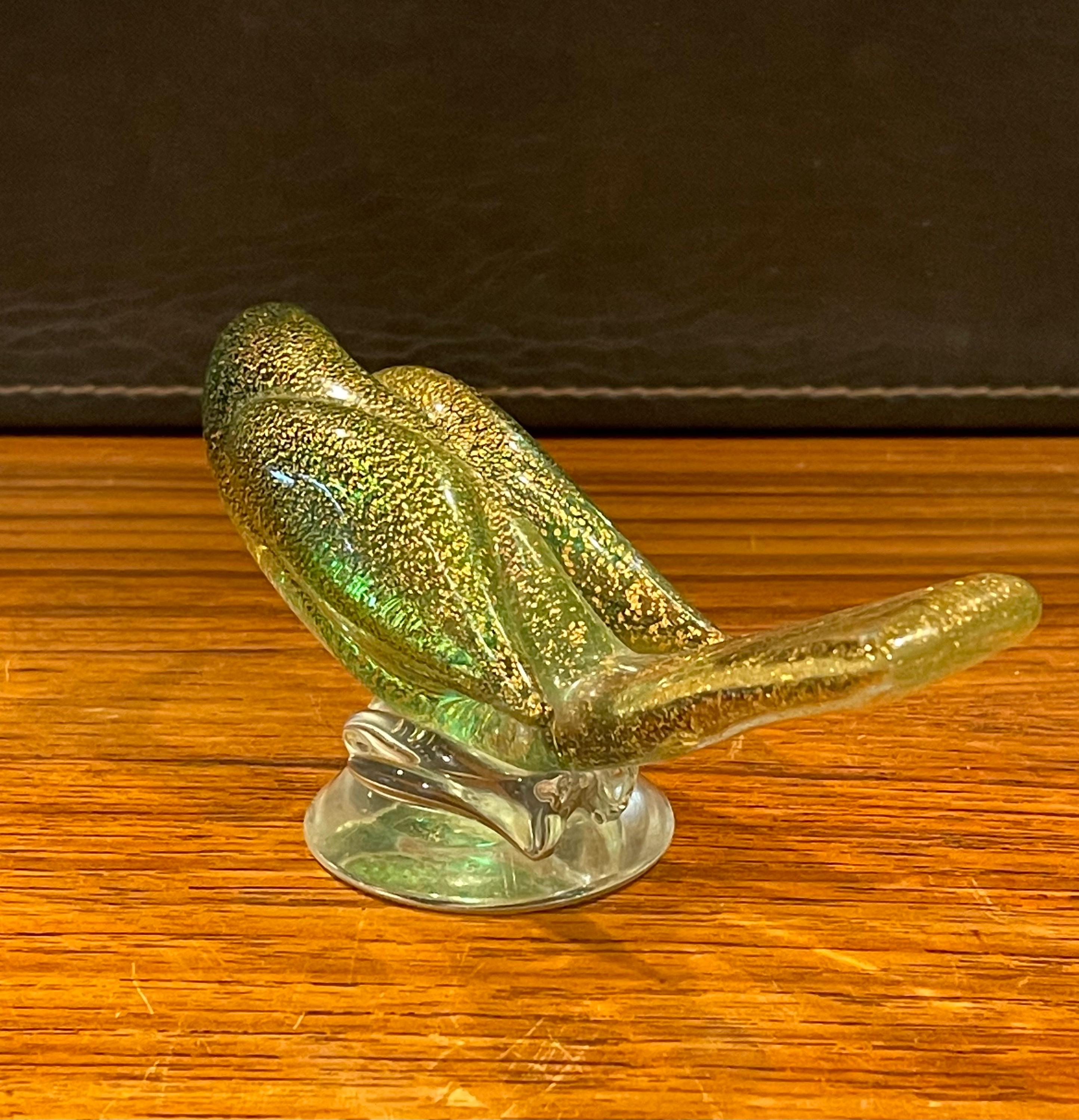 Pair of Sommerso Art Glass Song Birds / Sparrows by Murano Glass Studios 7
