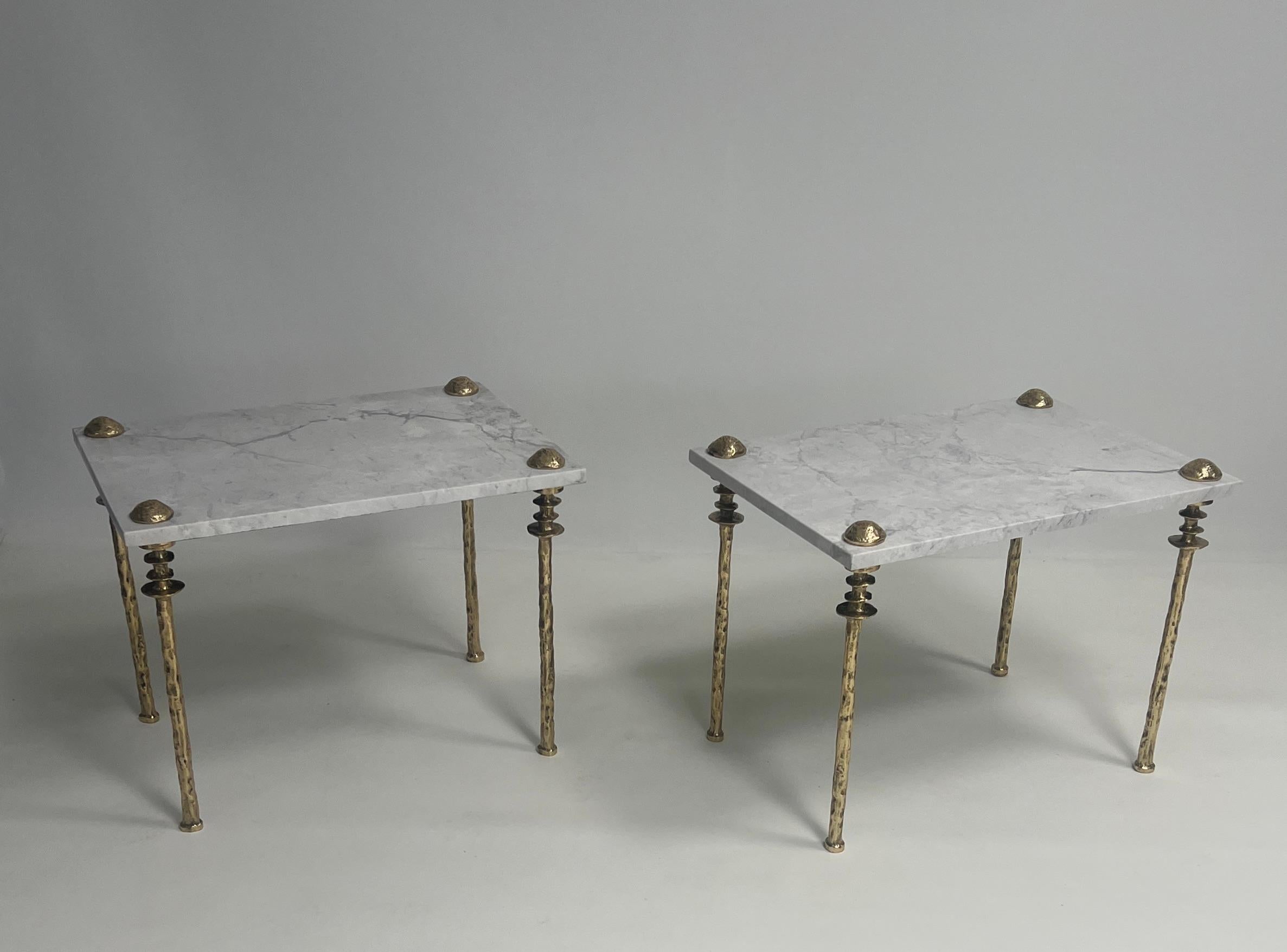 Coppia di tavolini Sorgue, bronzo dorato - di Bourgeois Boheme Atelier In condizioni Nuovo in vendita a Los Angeles, CA