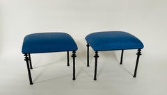 Paar Sorgue-Hocker, von Bourgeois Boheme Atelier, blaues Straußenleder