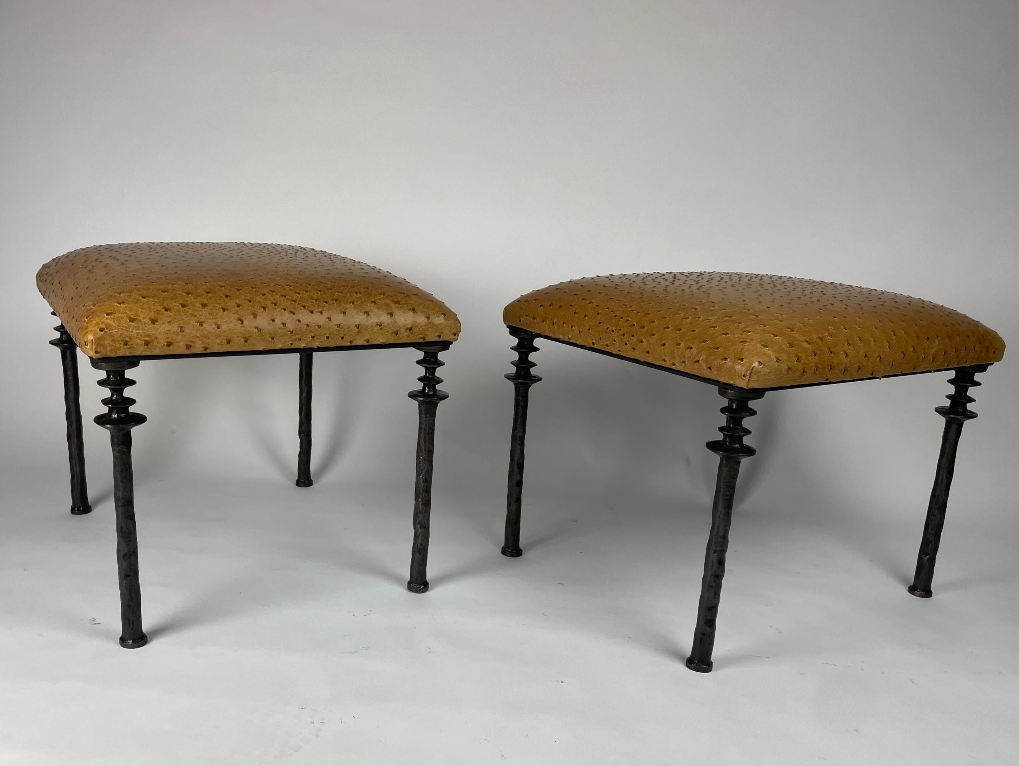 Pair of Sorgue Stools, by Bourgeois Boheme Atelier, Saddle Ostrich Leather Neuf à Los Angeles, CA