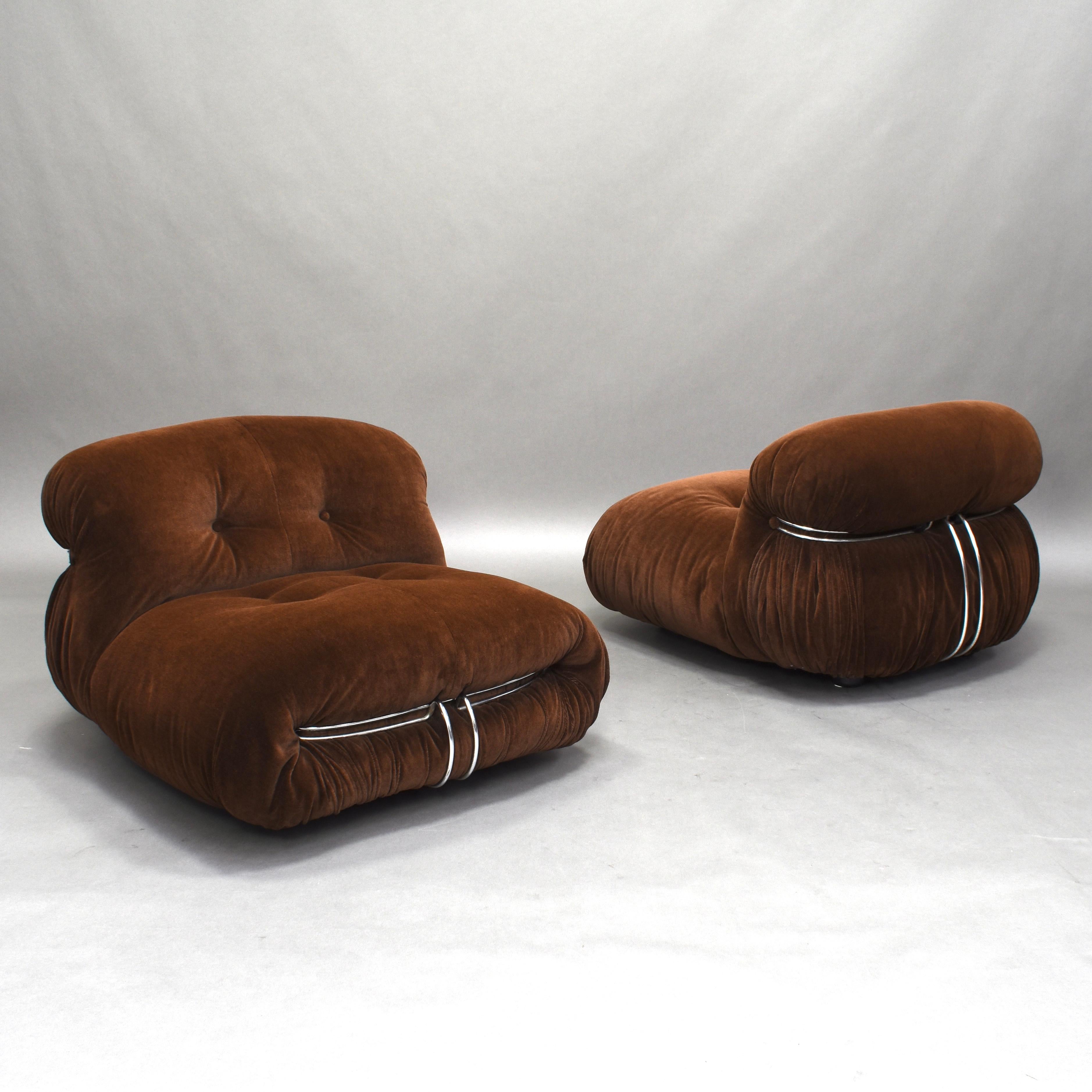 Soriana chairs by Afra and Tobia Scarpa for Cassina, Italy, circa 1970. 
The chairs still have their original dark brown Mohair velvet and remain in very good condition.

Original dark brown Mohair velvet fabric. 

Designer: Afra and Tobia