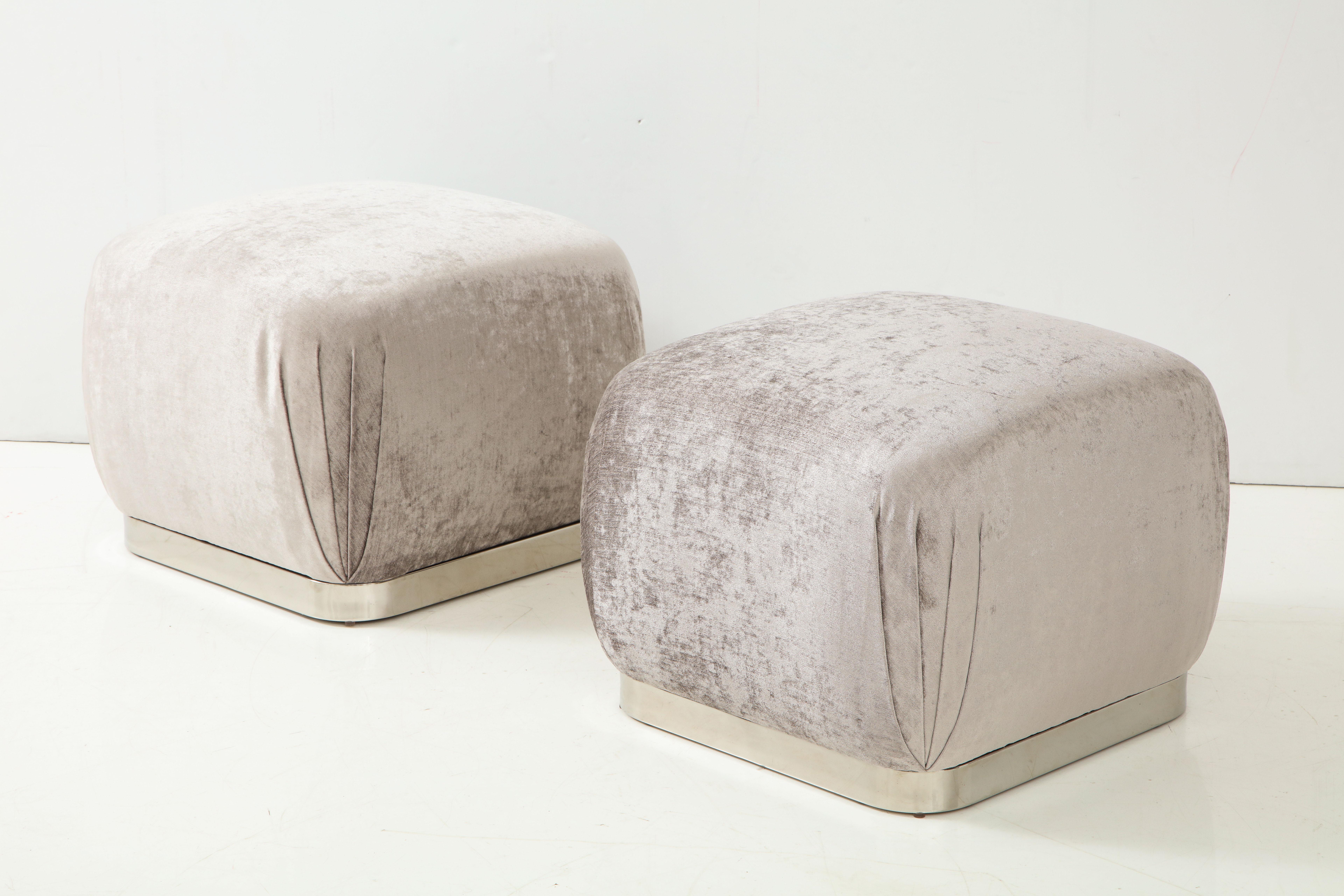 Pair of Souffle Ottomans or Poufs in the style of Karl Springer In Excellent Condition In New York, NY