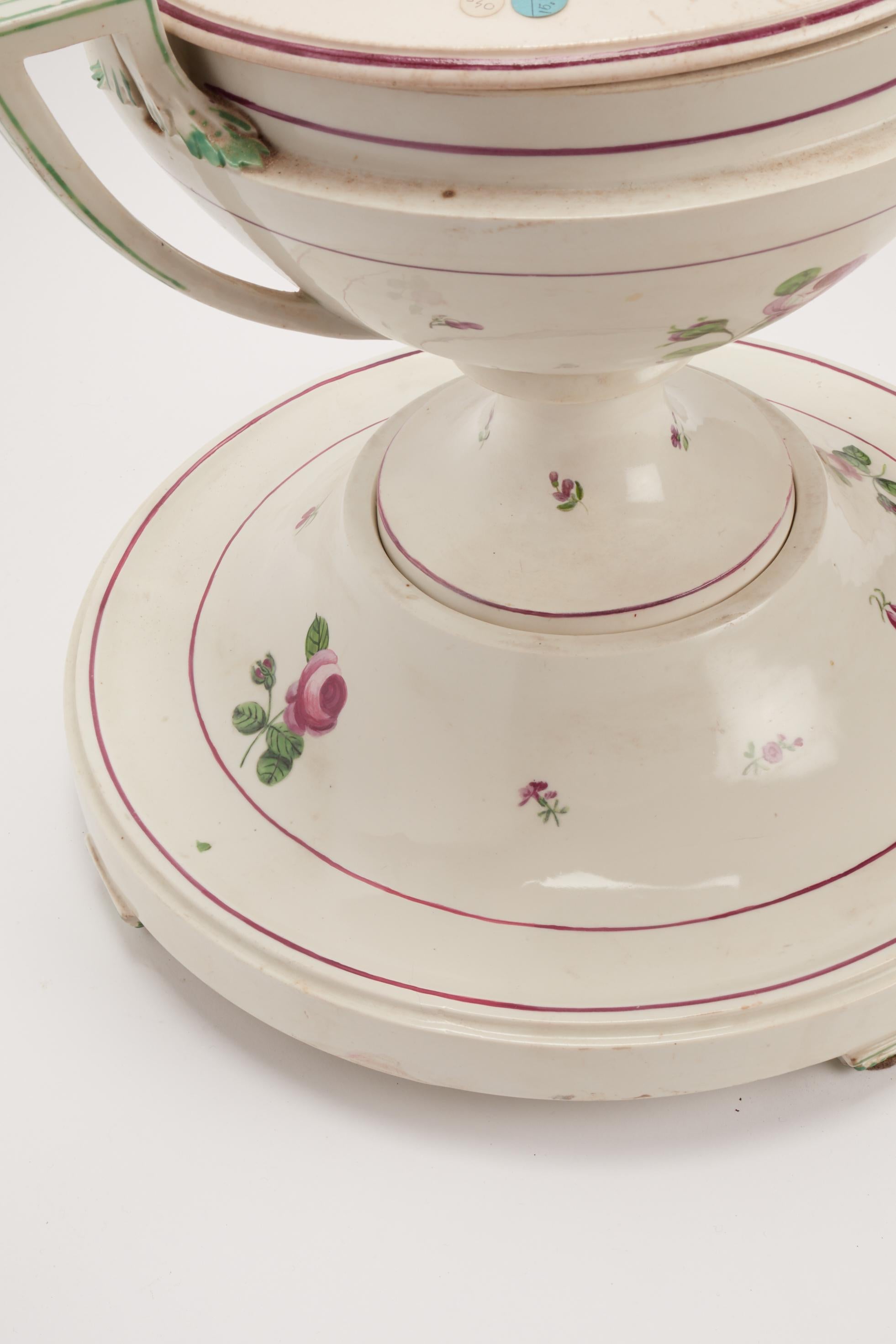 Porcellana Coppia di terrine per zuppa antica manifattura di Vienna, Austria 1770. in vendita