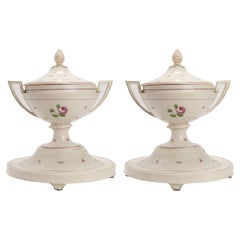 Antique Pair of soup terrines old Vienna porcelain manufactory, Austria 1770.