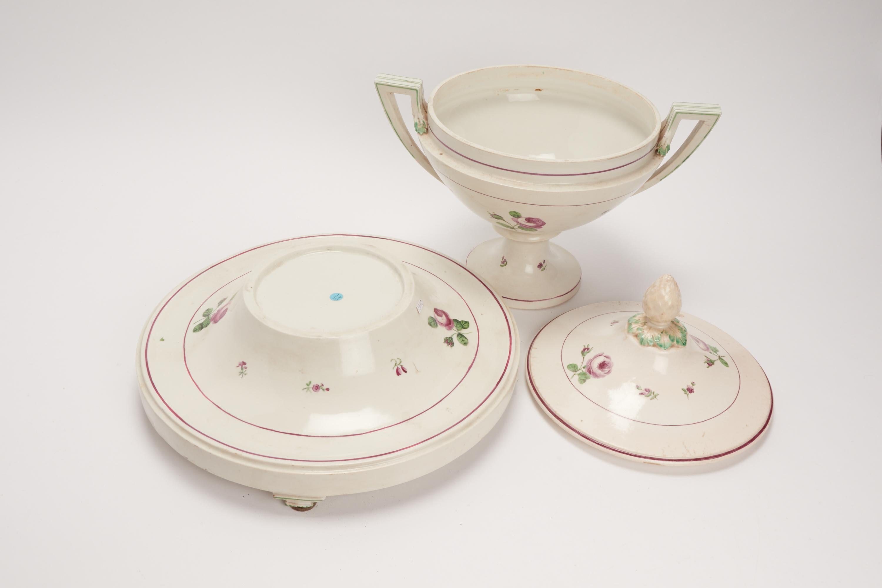 Pair of Soup Terrines Old Vienna Porcelain Manufacture, Austria 1770 For Sale 3