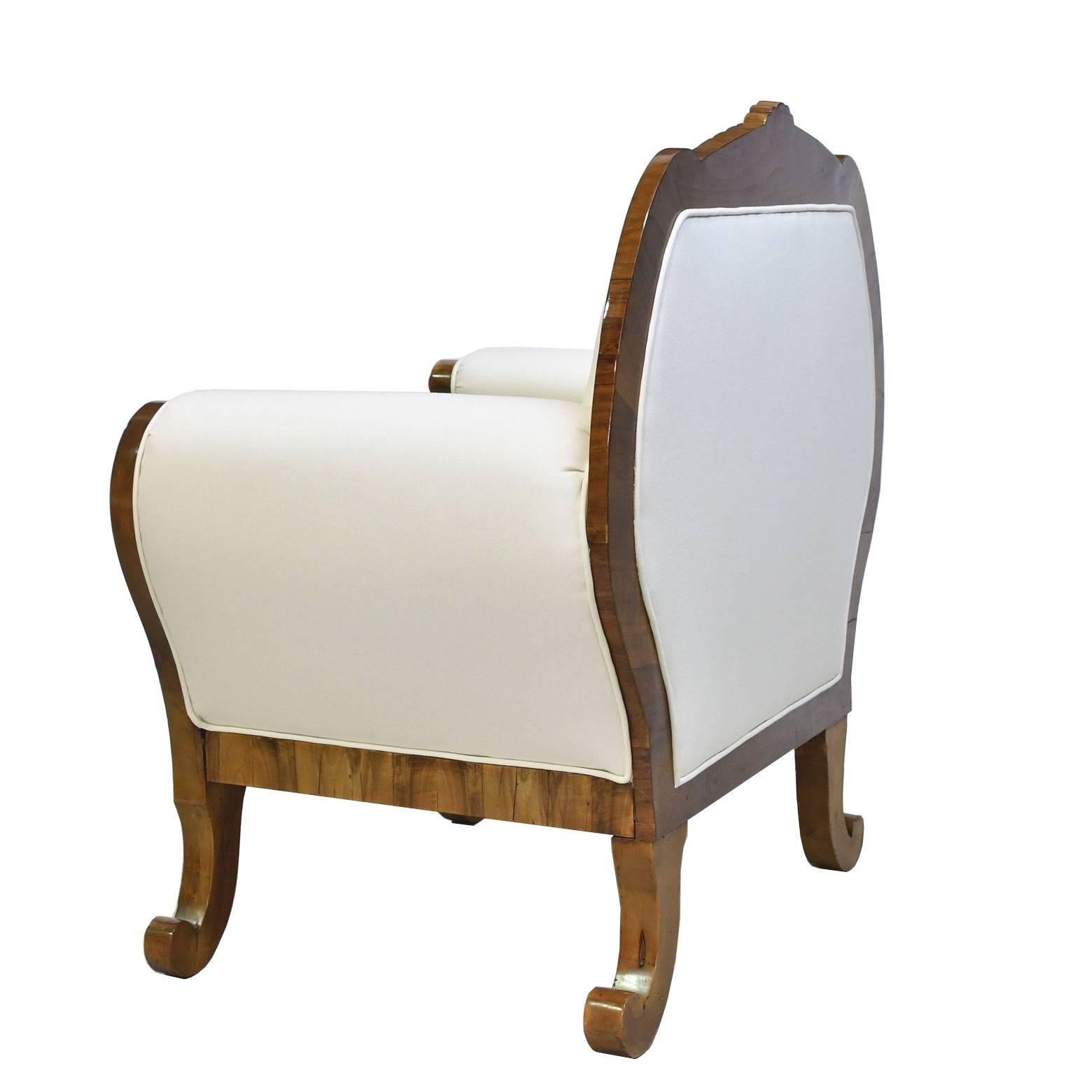 Upholstery Pair of South German Biedermeier Armchairs or Bergères in Walnut, circa 1830 For Sale