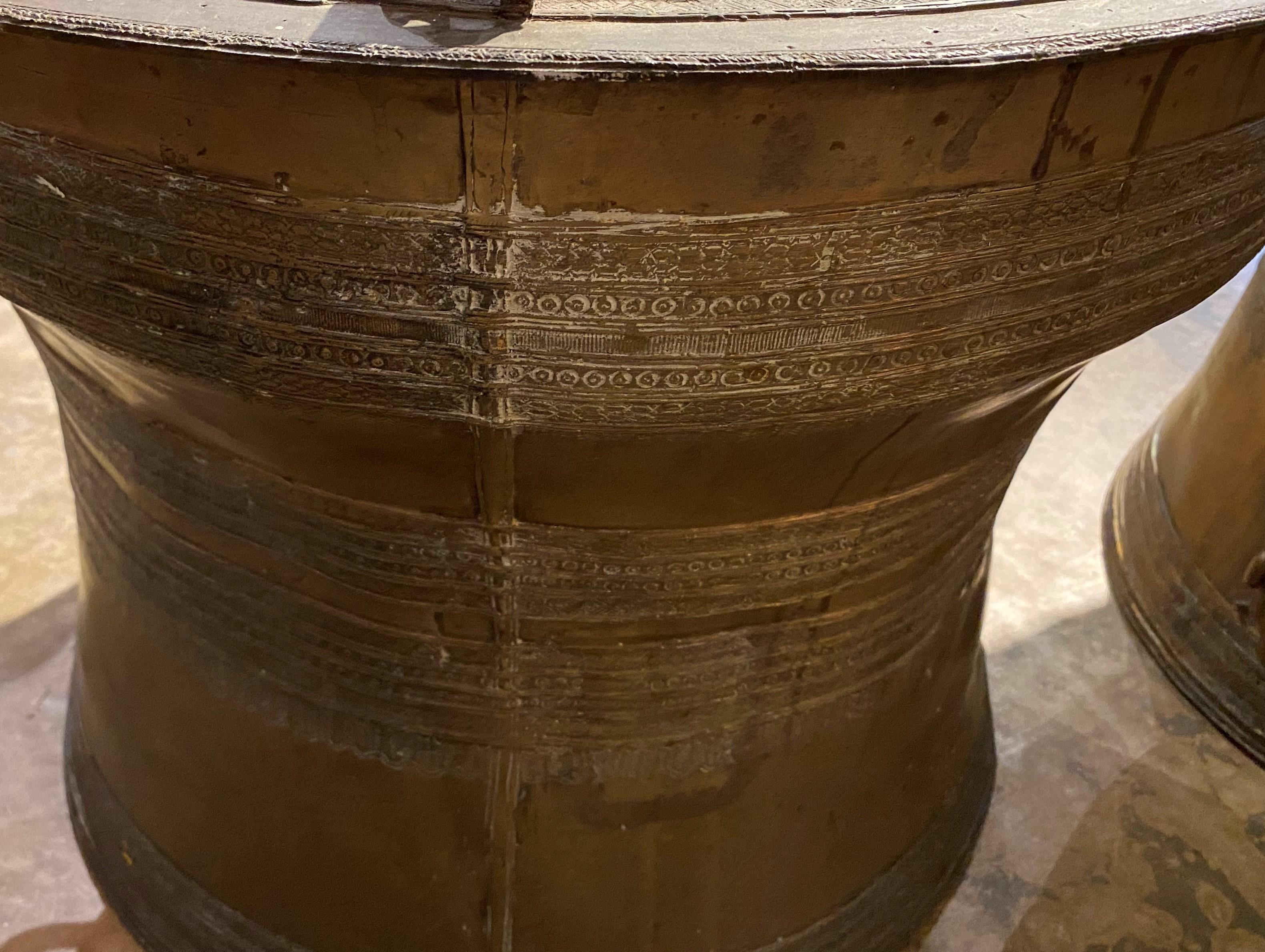 Paire de tambours de pluie en bronze d'Asie du Sud-Est en vente 3