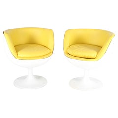 Pair of Space âge armchairs