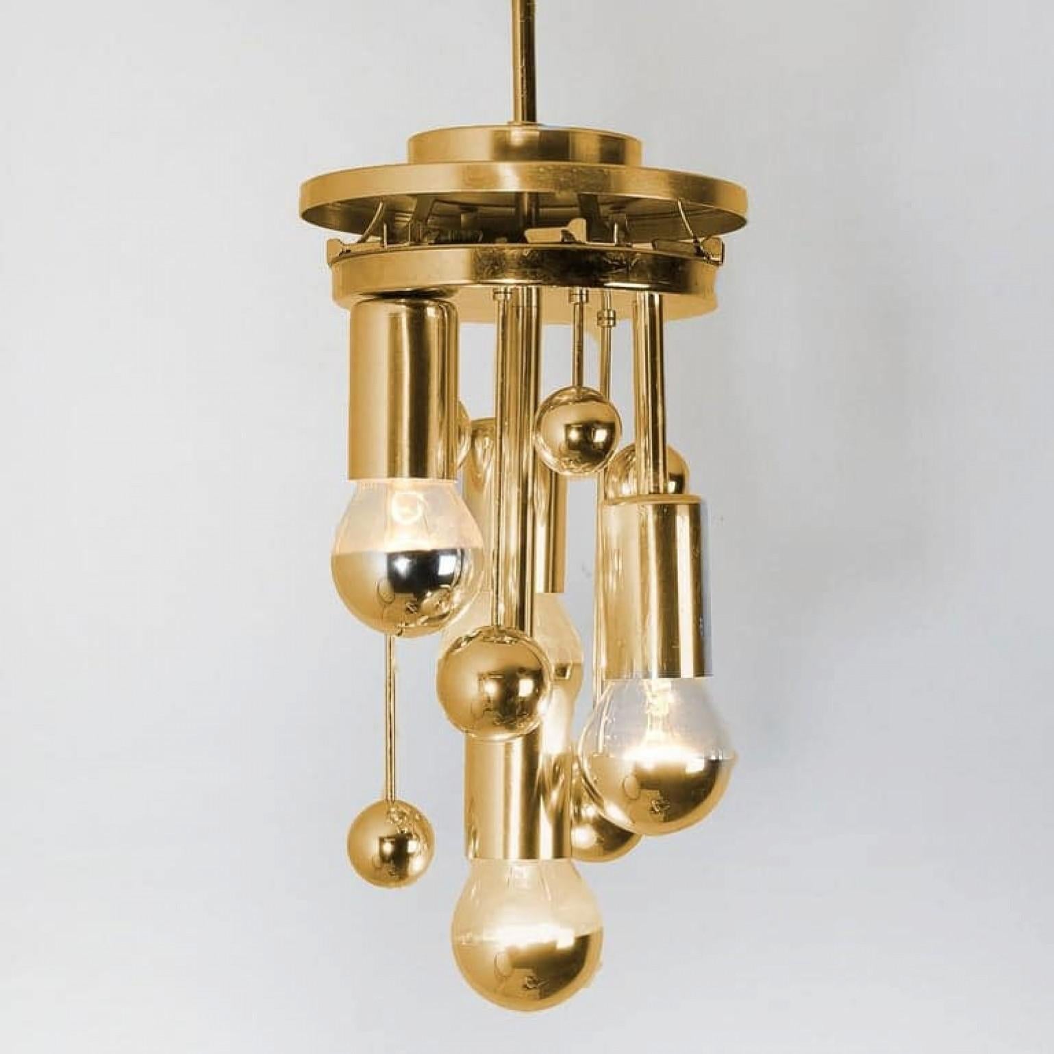 Moderno Coppia di lampade A Space in ottone e vetro soffiato di Doria, anni '70 in vendita