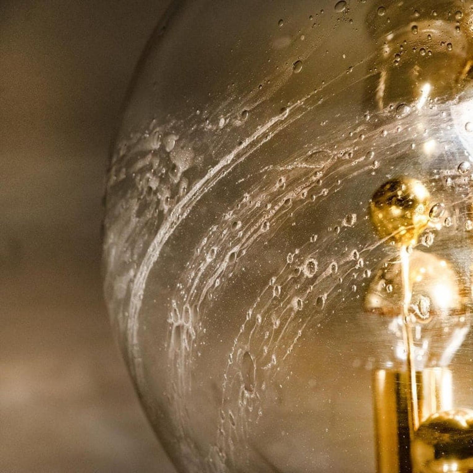 Coppia di lampade A Space in ottone e vetro soffiato di Doria, anni '70 in vendita 1