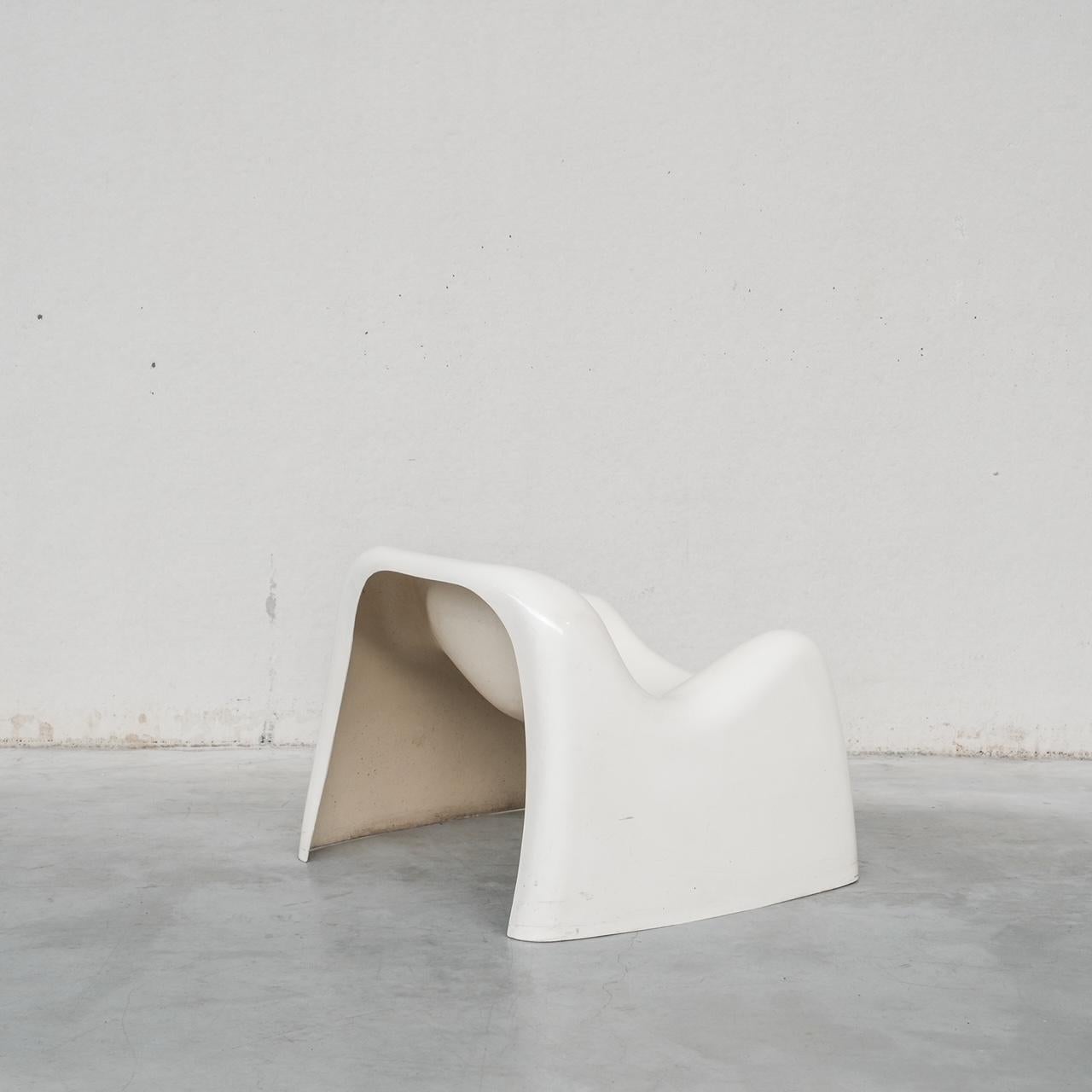 Pair of 'Space Age' Fibreglass 'Toga' Armchairs by Sergio Mazza for Artemide For Sale 7