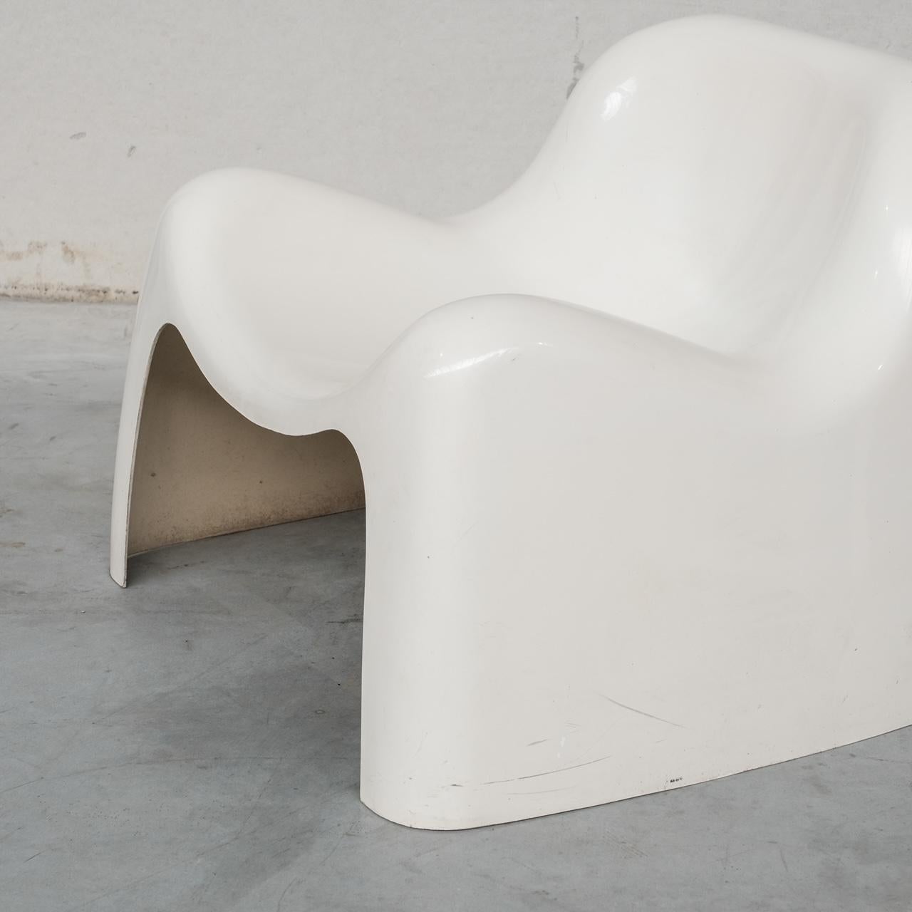 Paar Sessel „Space Age“ aus Fiberglas „Toga“ von Sergio Mazza für Artemide, Paar (Mitte des 20. Jahrhunderts) im Angebot