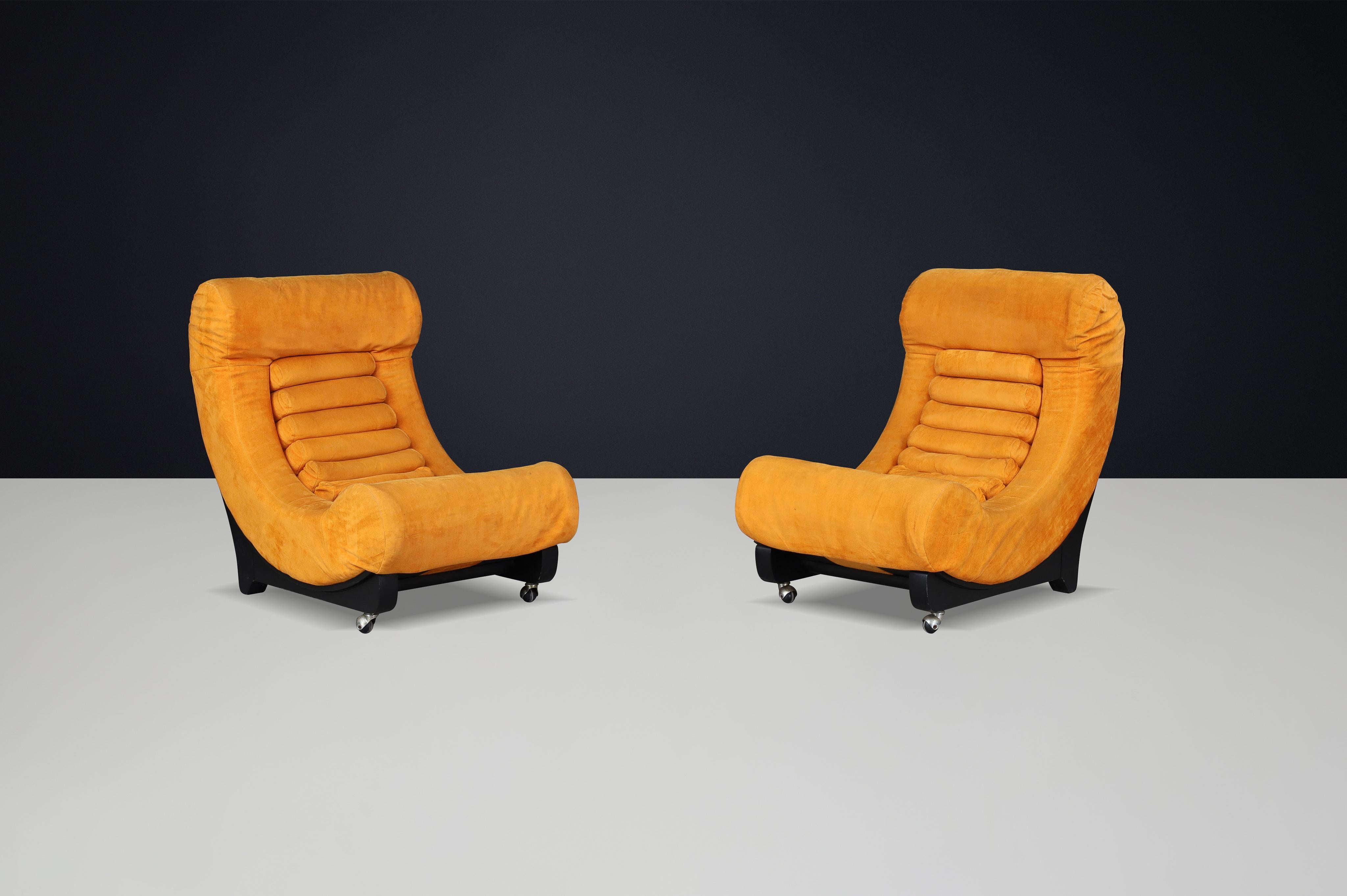 20ième siècle Paire de chaises longues de l'ère spatiale par Salotti Martini, Italie, années 1960 en vente
