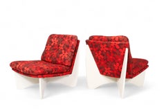 Paire de chaises longues de l'ère spatiale en tapisserie florale rouge