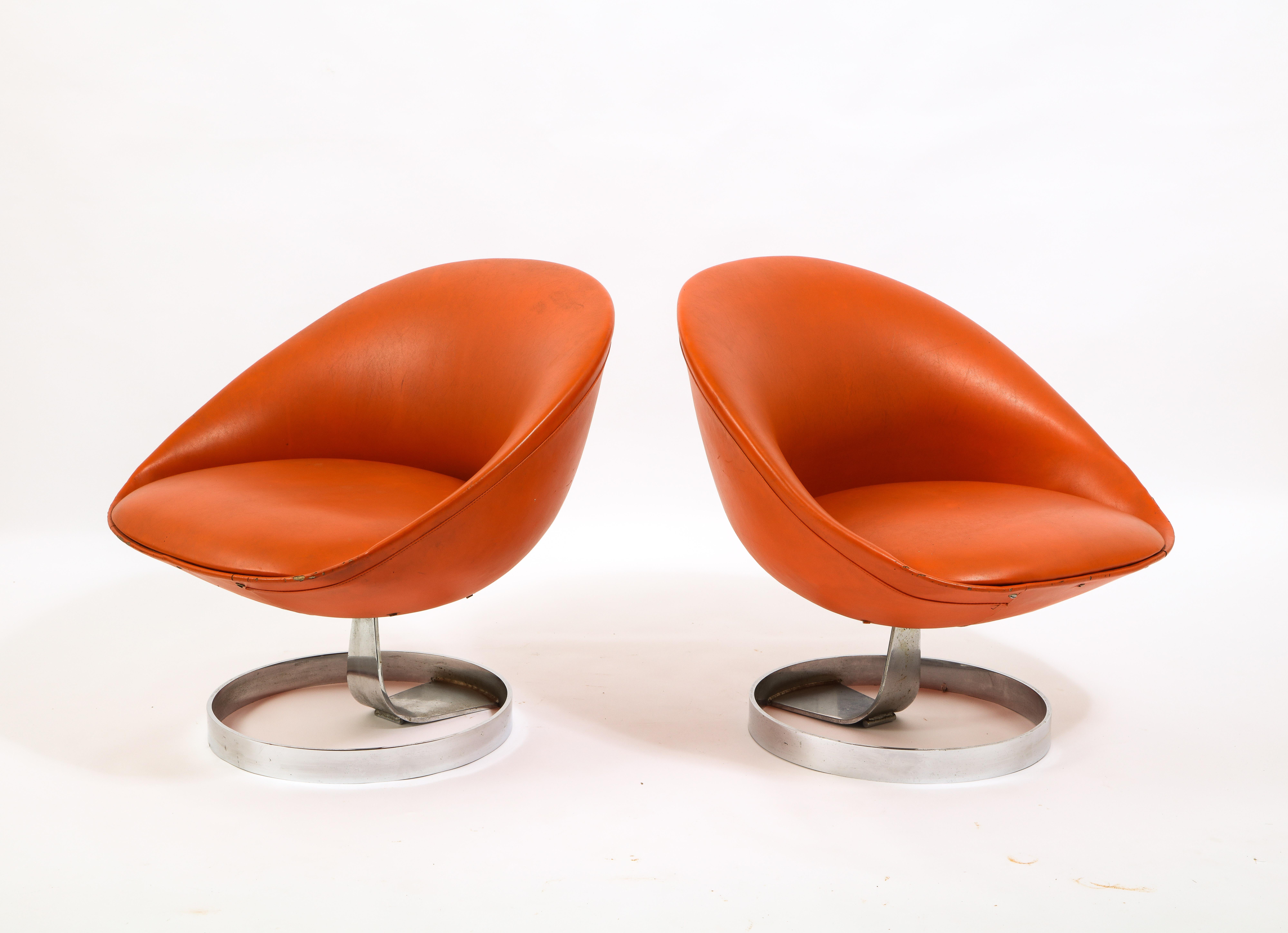 Maurice Calka Pair of Space Age K1 Lounge Chairs, France 1970's In Good Condition For Sale In New York, NY