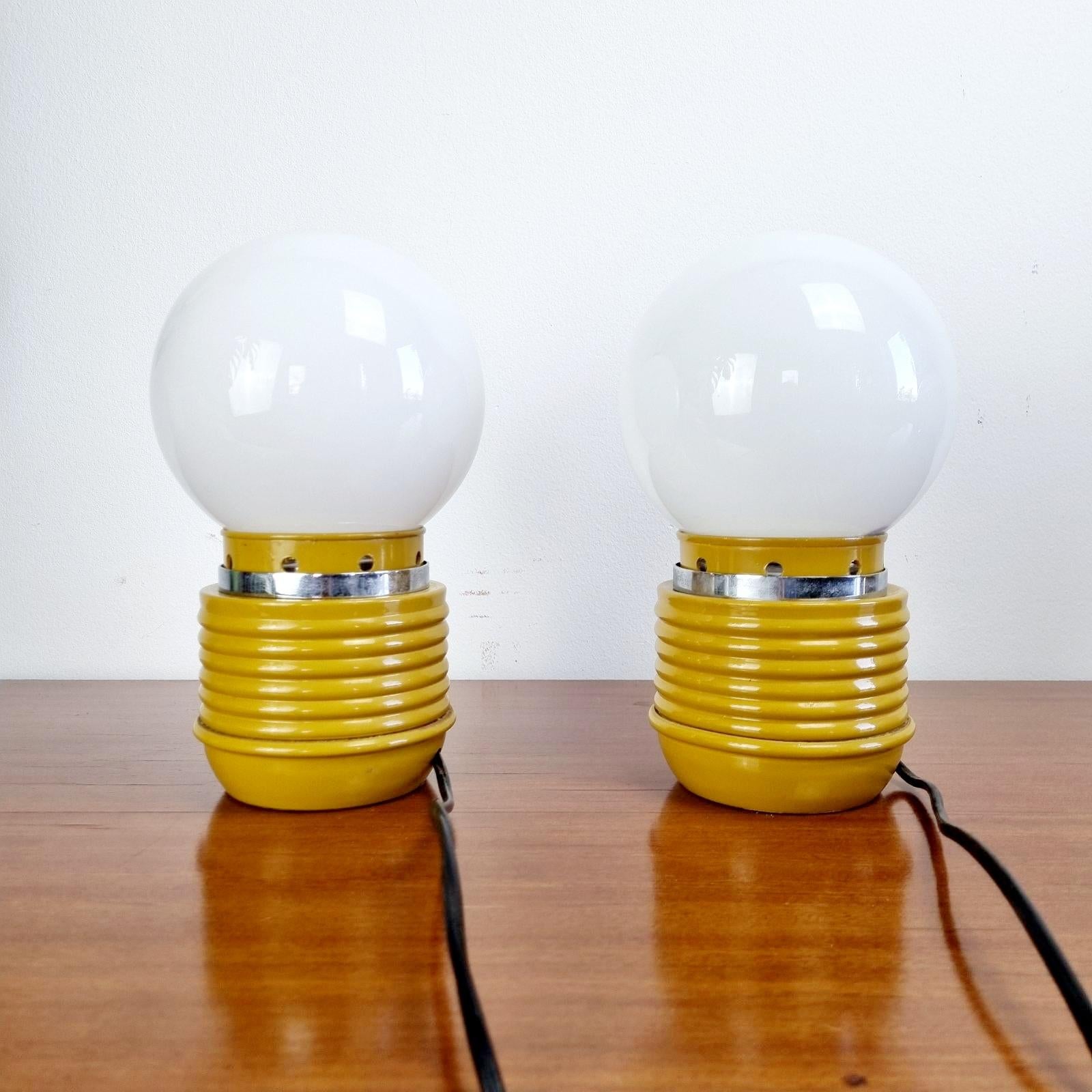 Pareja de lámparas de mesa Space Age, Italia años 70 Italiano en venta
