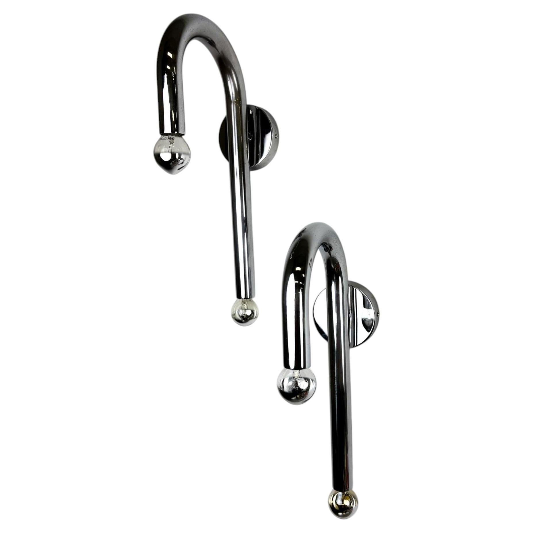 Pair of Space-Age Tubular Wall Lights, Chromed Metal, Italy, 1970s For Sale