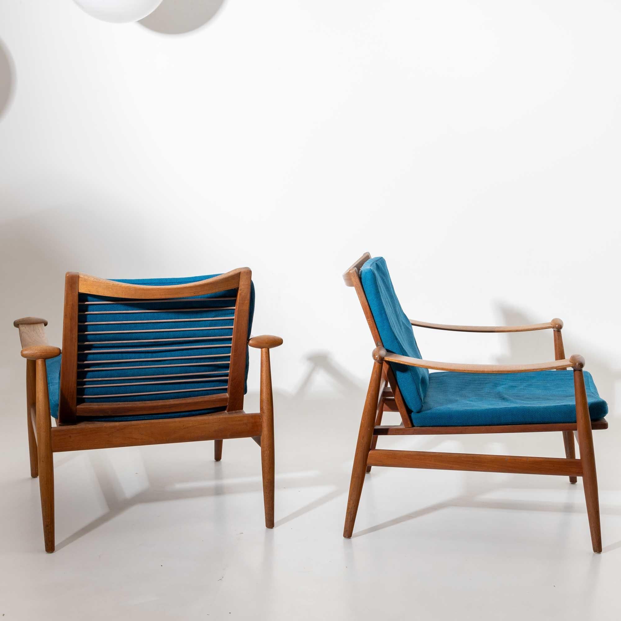 Wood Pair of Spade Chairs by Finn Juhl for France & Son, Denmark 1960s