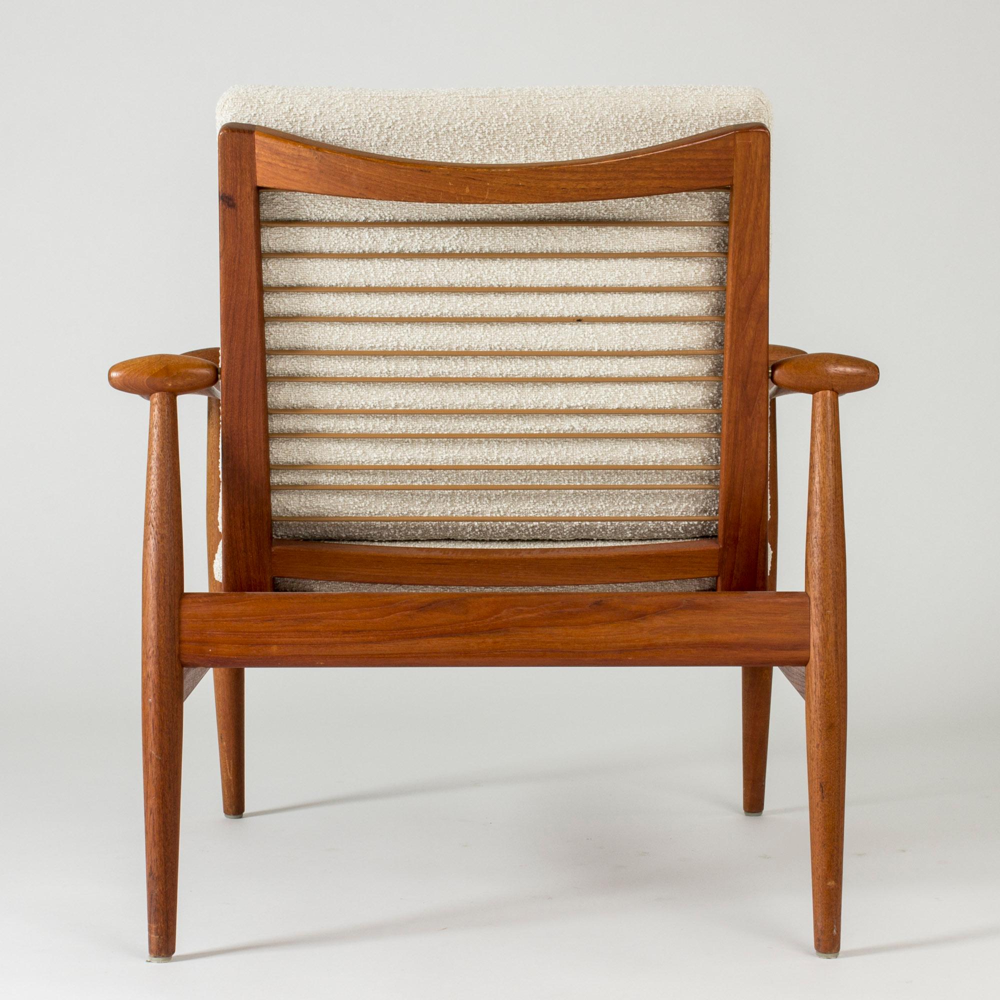 Mid-20th Century Pair of “Spade” Lounge Chairs by Finn Juhl