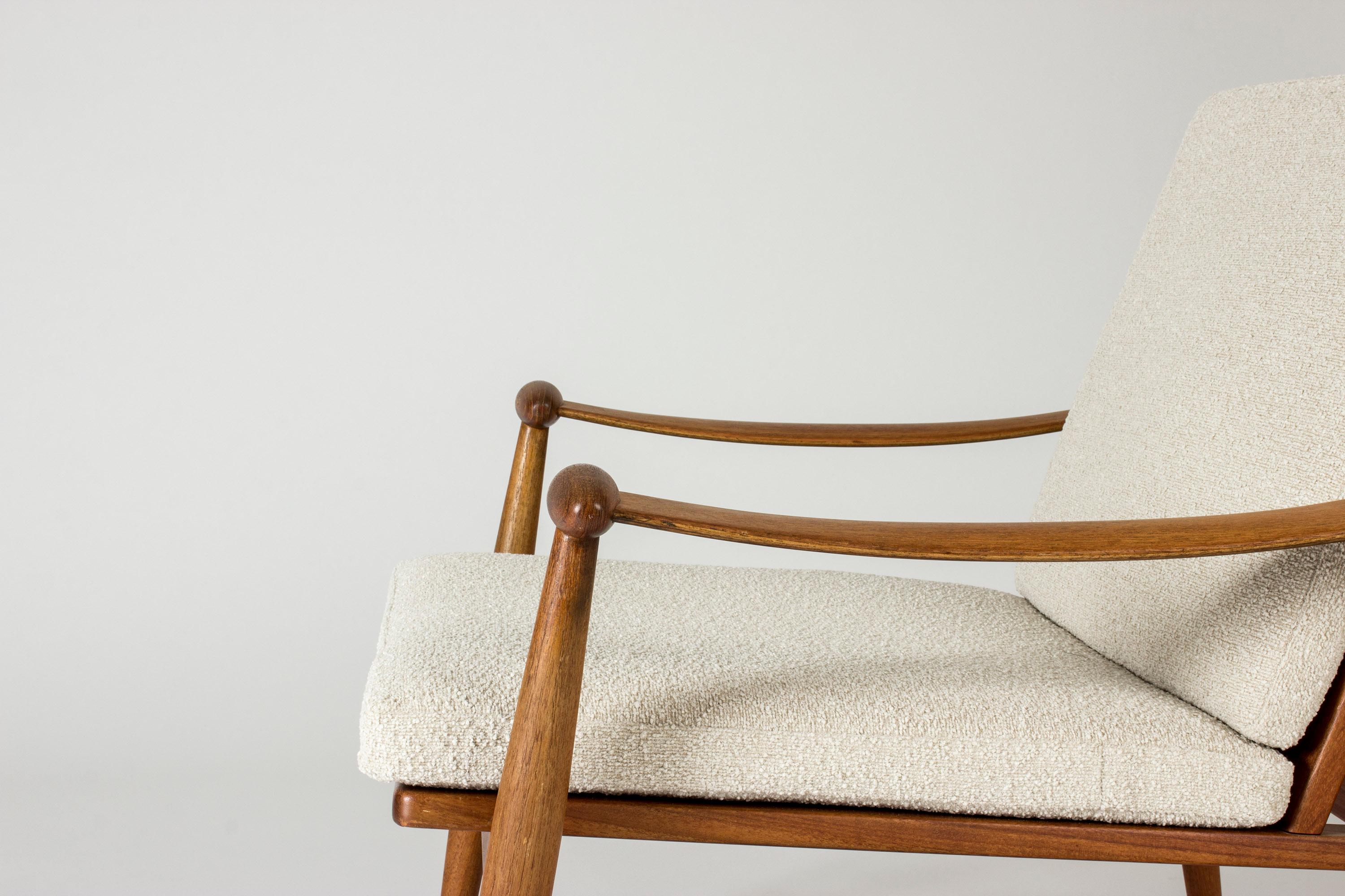 Pair of “Spade” Lounge Chairs by Finn Juhl 1