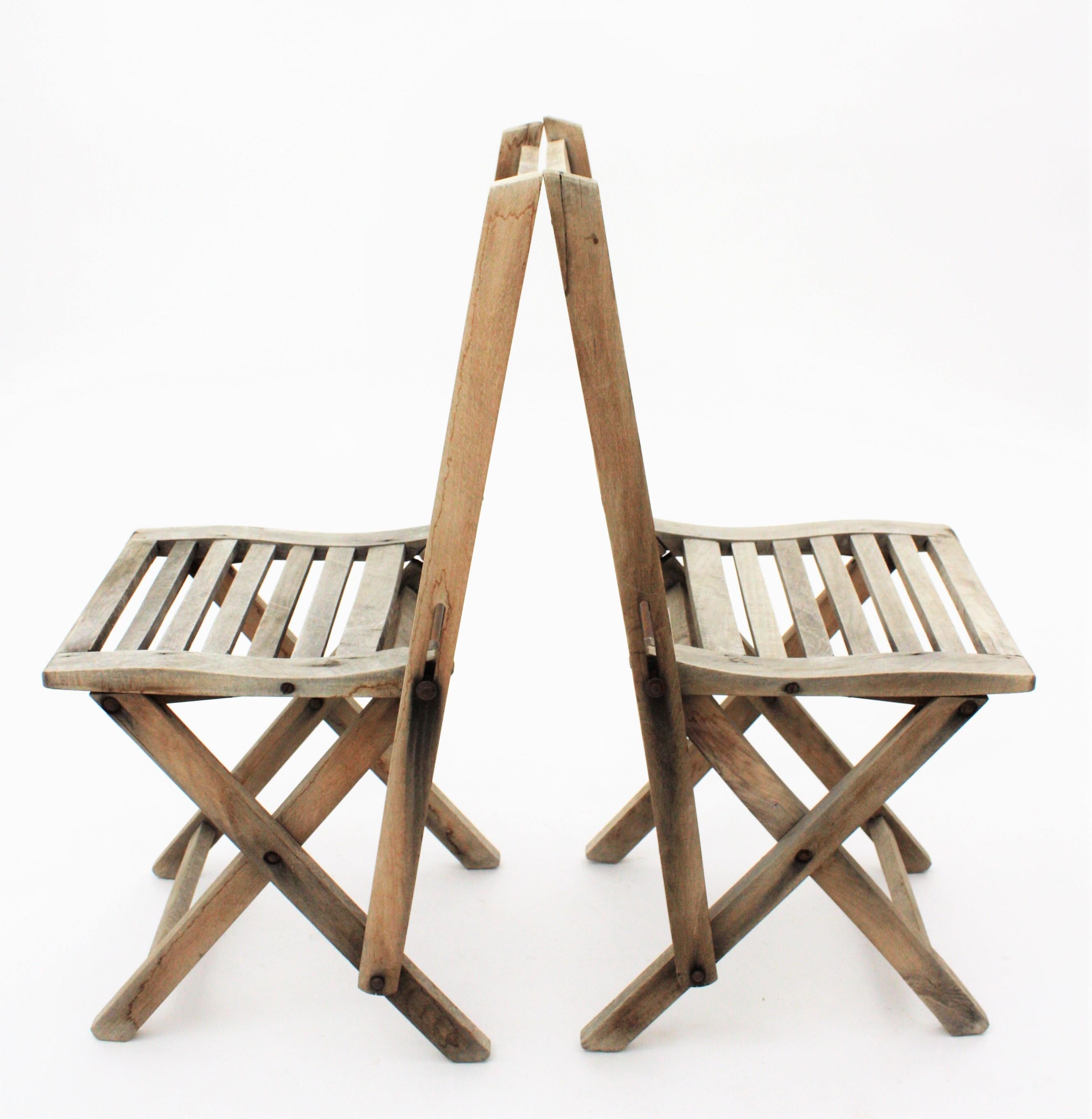 Pair of Foldable Terrace Chairs in Natural Wood, Child-Size  For Sale 2