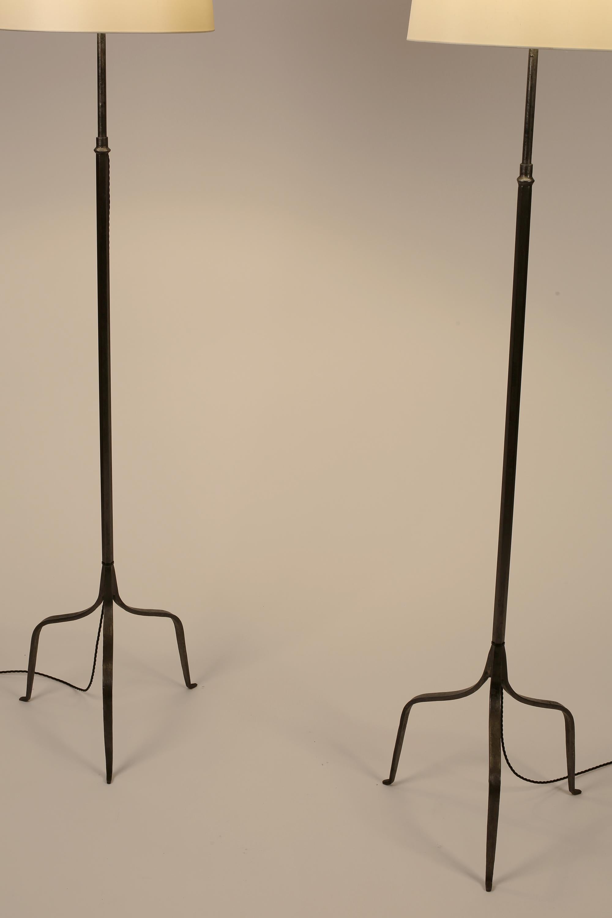 Pair of Spanish 1950s Forged Iron Marolles Style Floor Lamps In Good Condition In London, GB