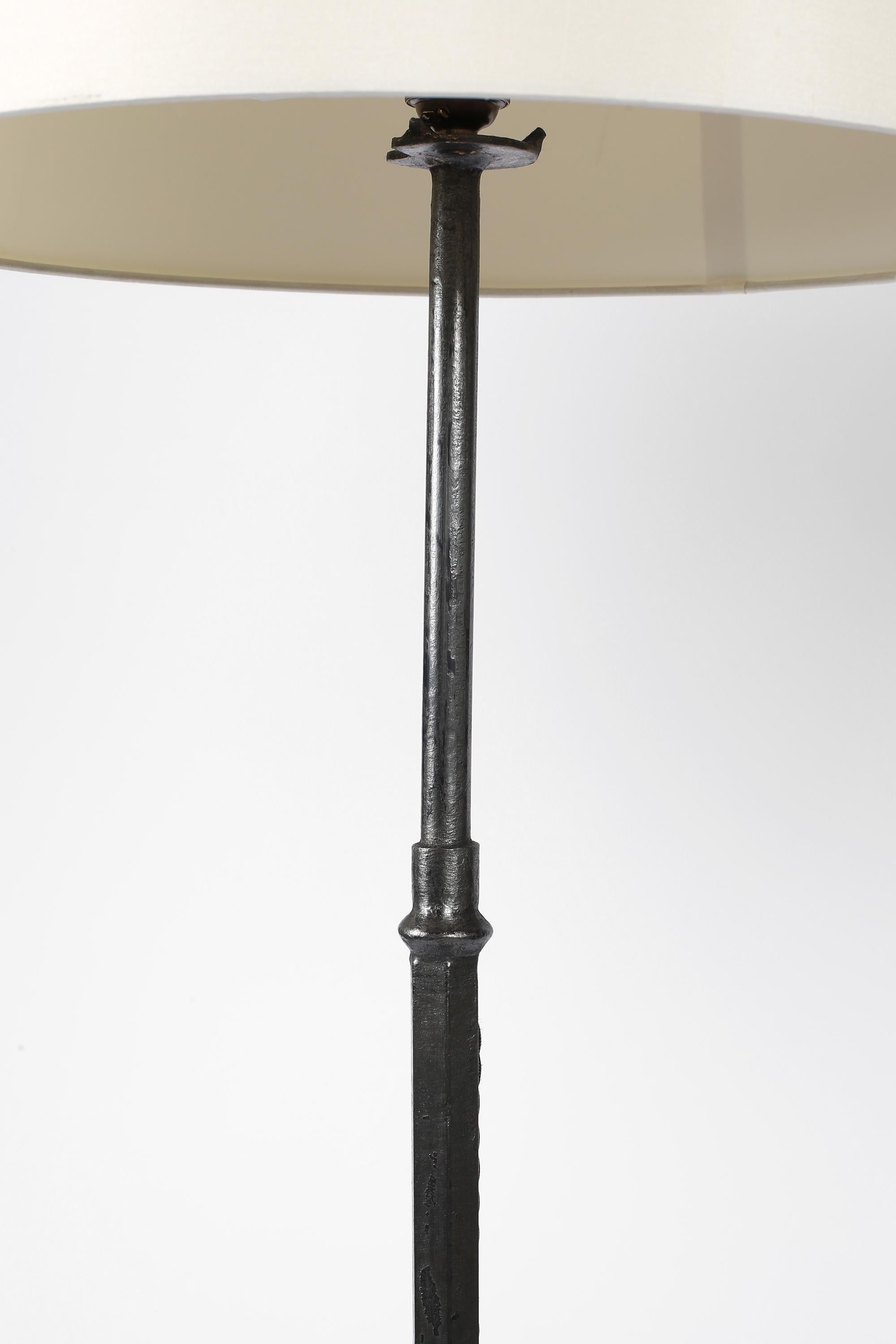 20th Century Pair of Spanish 1950s Forged Iron Marolles Style Floor Lamps