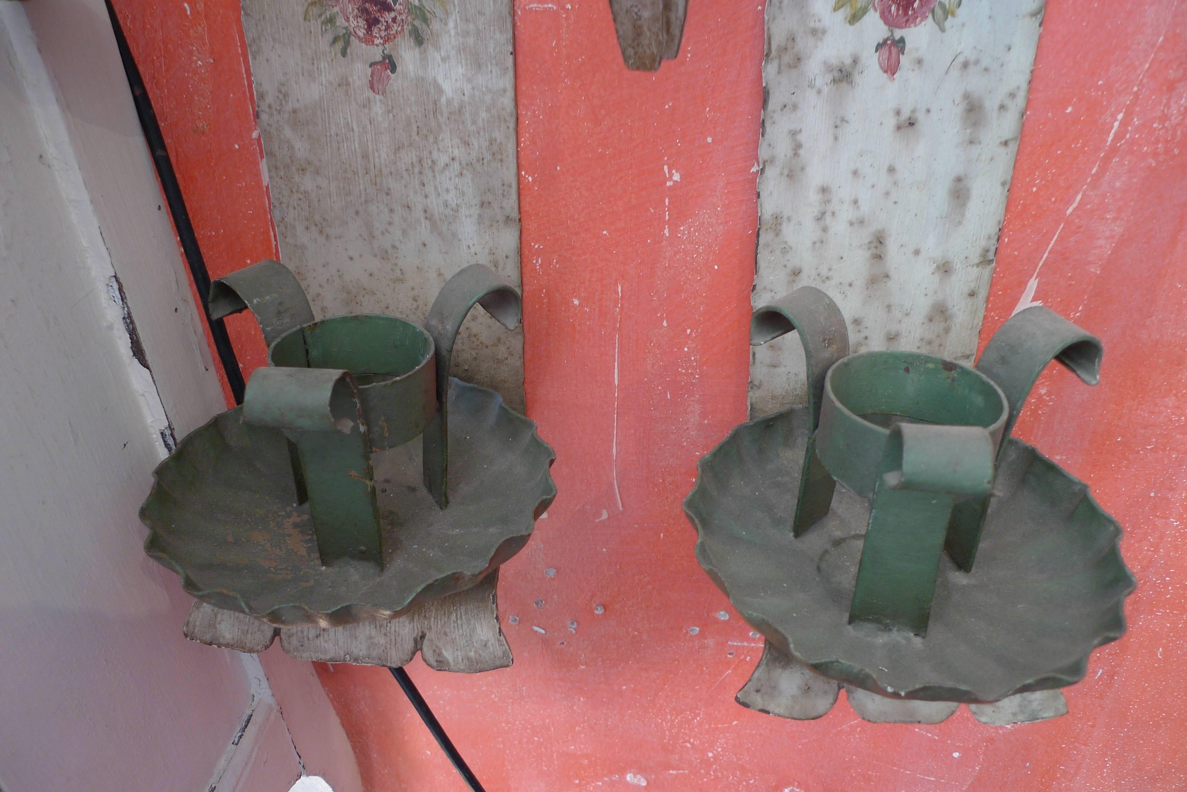 Pair of Spanish 19th Century Painted Iron Wall Sconces 4