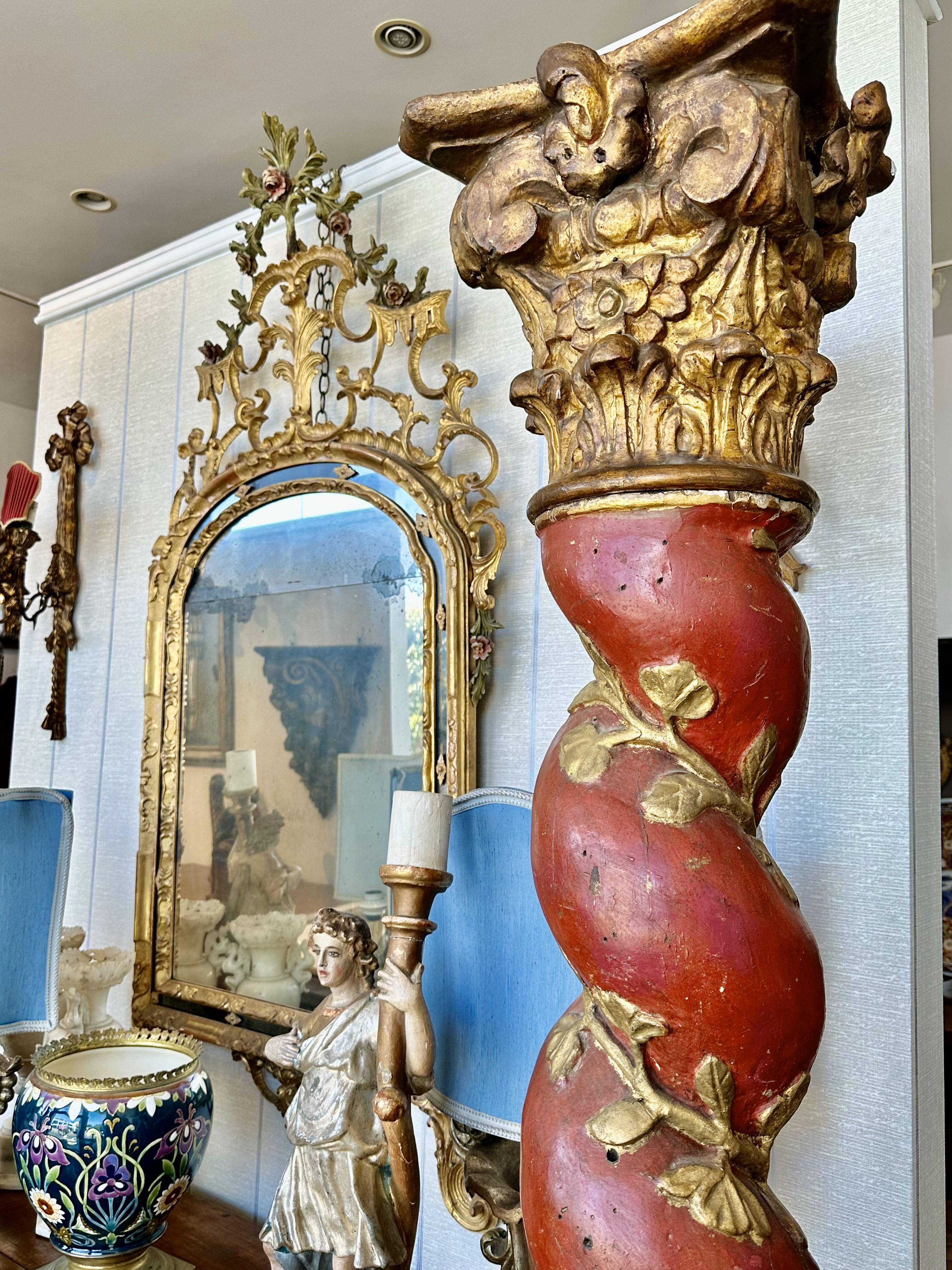 Giltwood Pair of Spanish Baroque Solomonic Columns - Circa 1740 For Sale